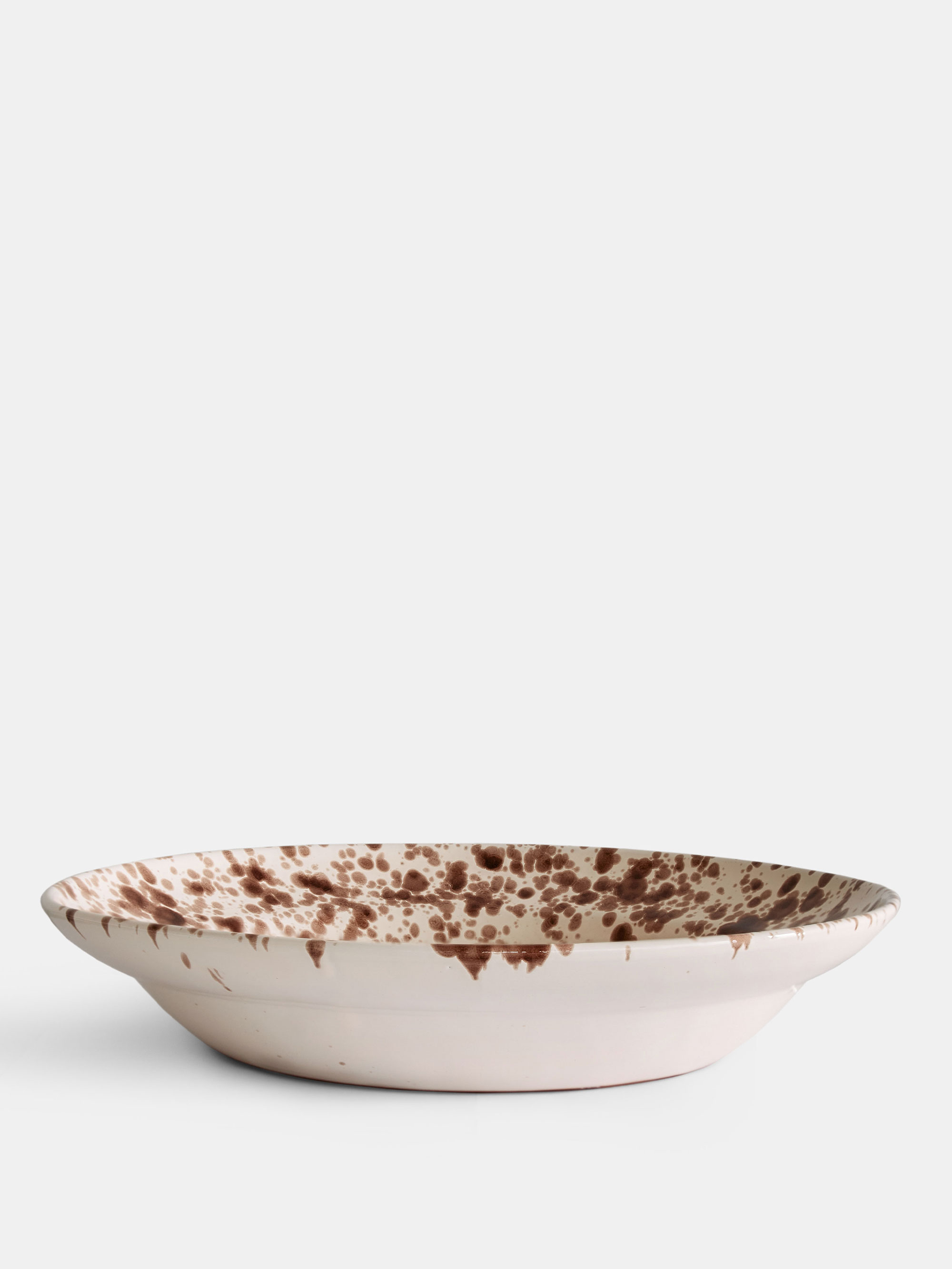 16054 11a52464b9 Spruzzi Vivente Big Serving Bowl Brown On Creme Shift Portrait