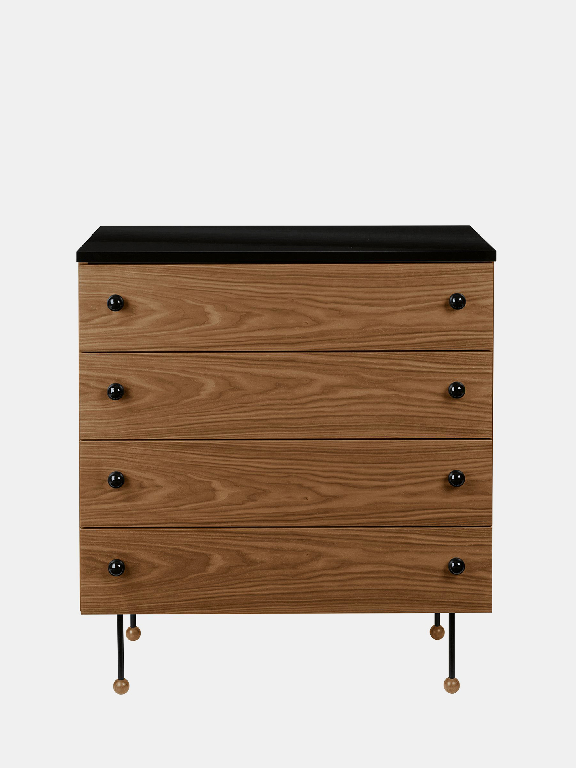 16794 1d2145a752 16794 33c6e0b899 Grossman Dresser 4 Walnut Front Zoom Portrait