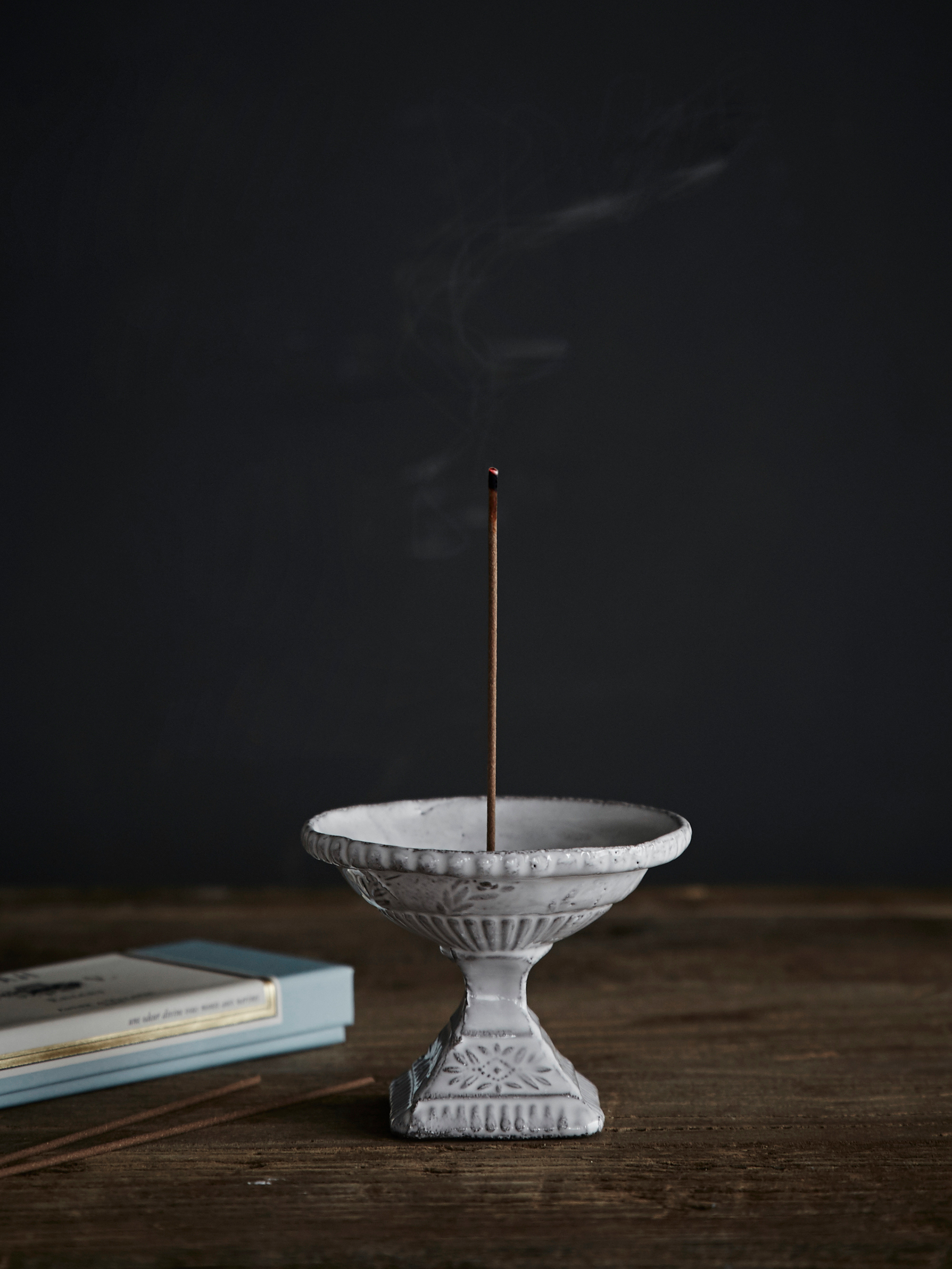 17992 0b348c82a0 Enccsr1 Cesar Incense Holder Portrait