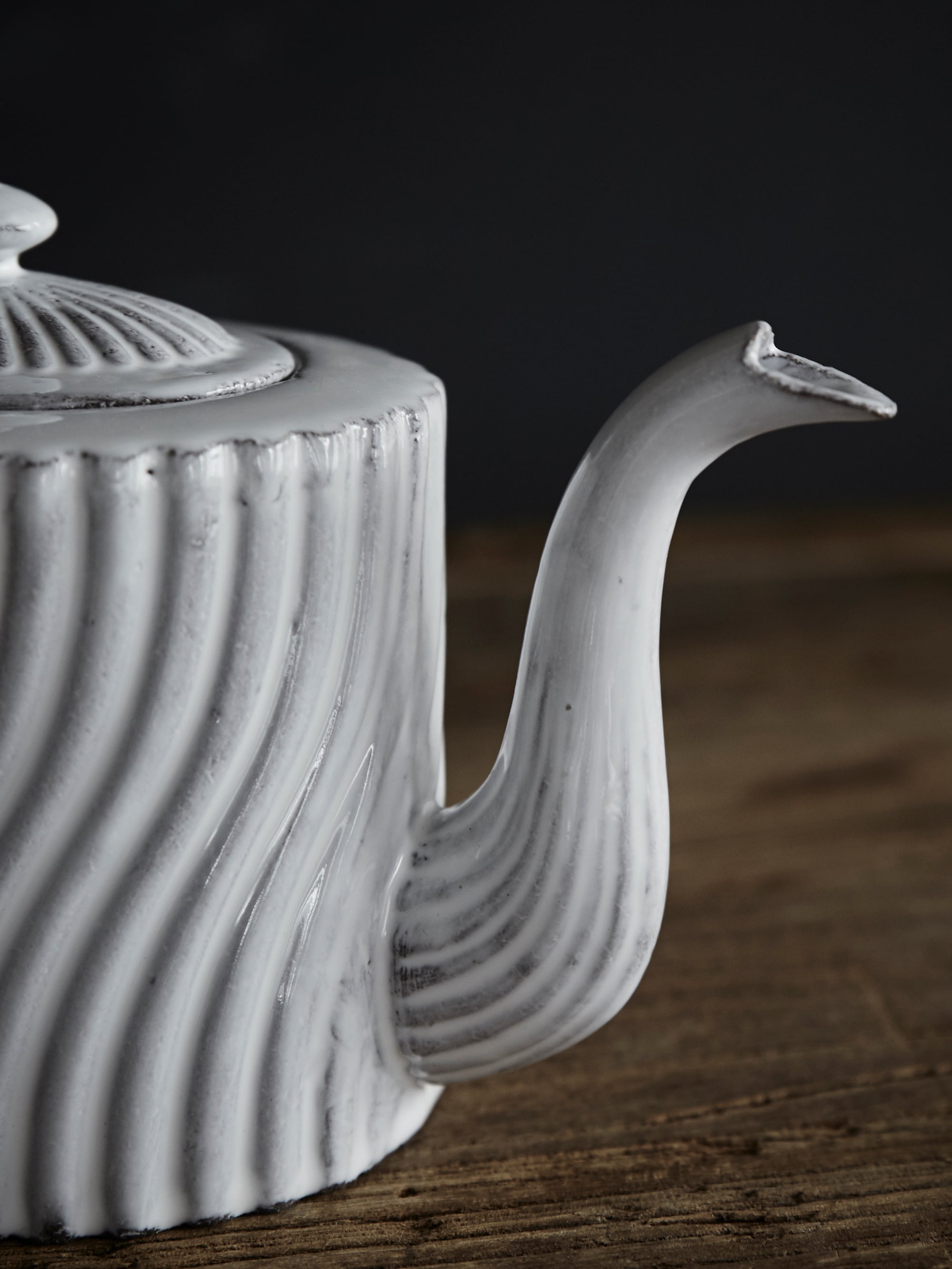17999 3e5583f288 Thrpgg1 Peggy Teapot 1 Portrait