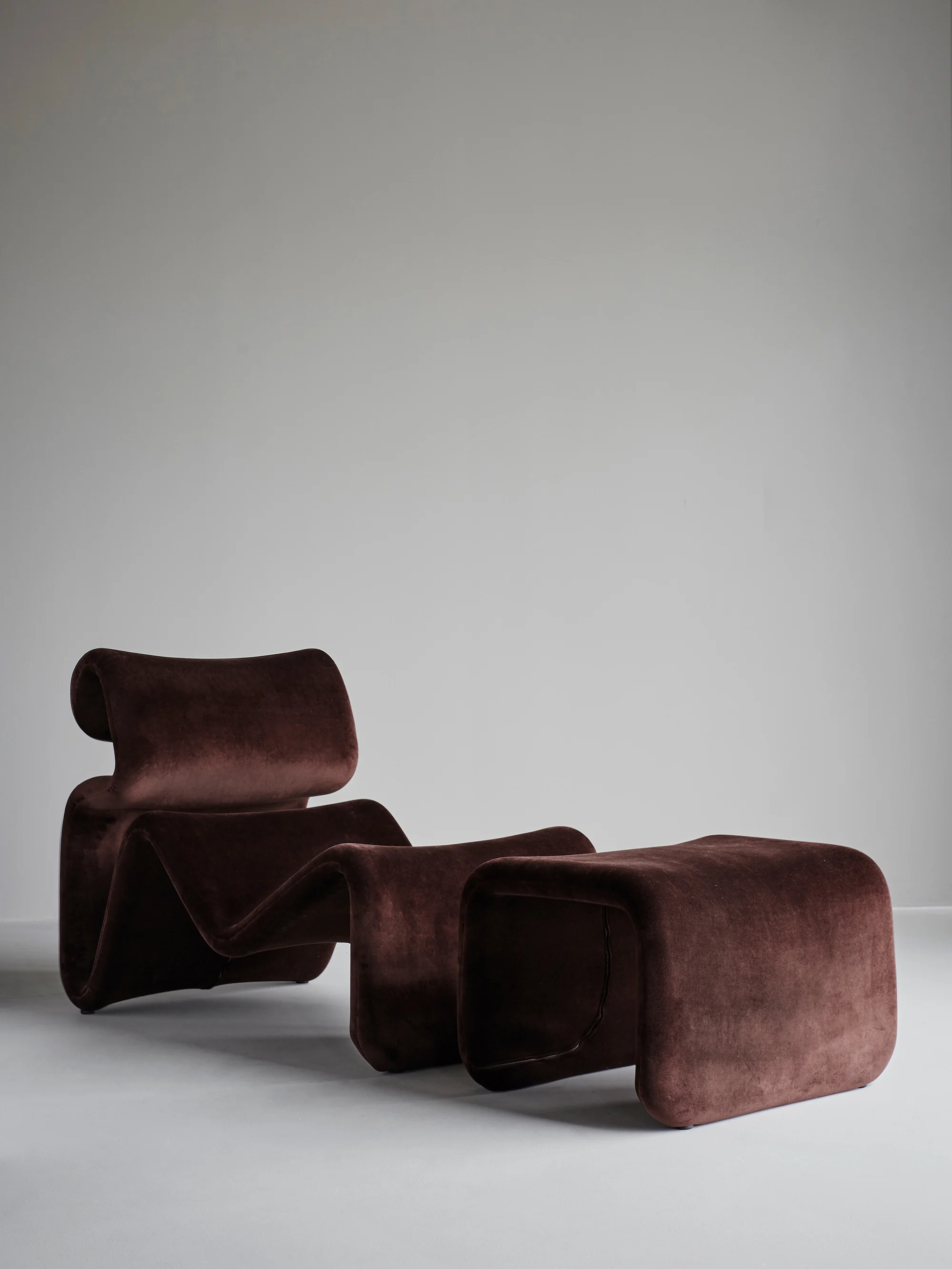 21181 A2d77bad78 Etclo6 Etcetera Lounge Chair Chocolate Brown 6 Portrait