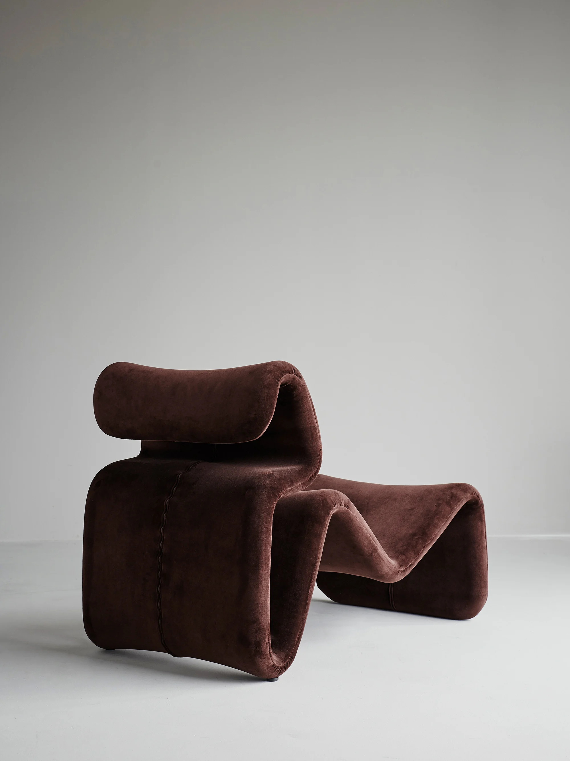 21181 Ec03ec7c87 Etclo6 Etcetera Lounge Chair Chocolate Brown 3 Portrait