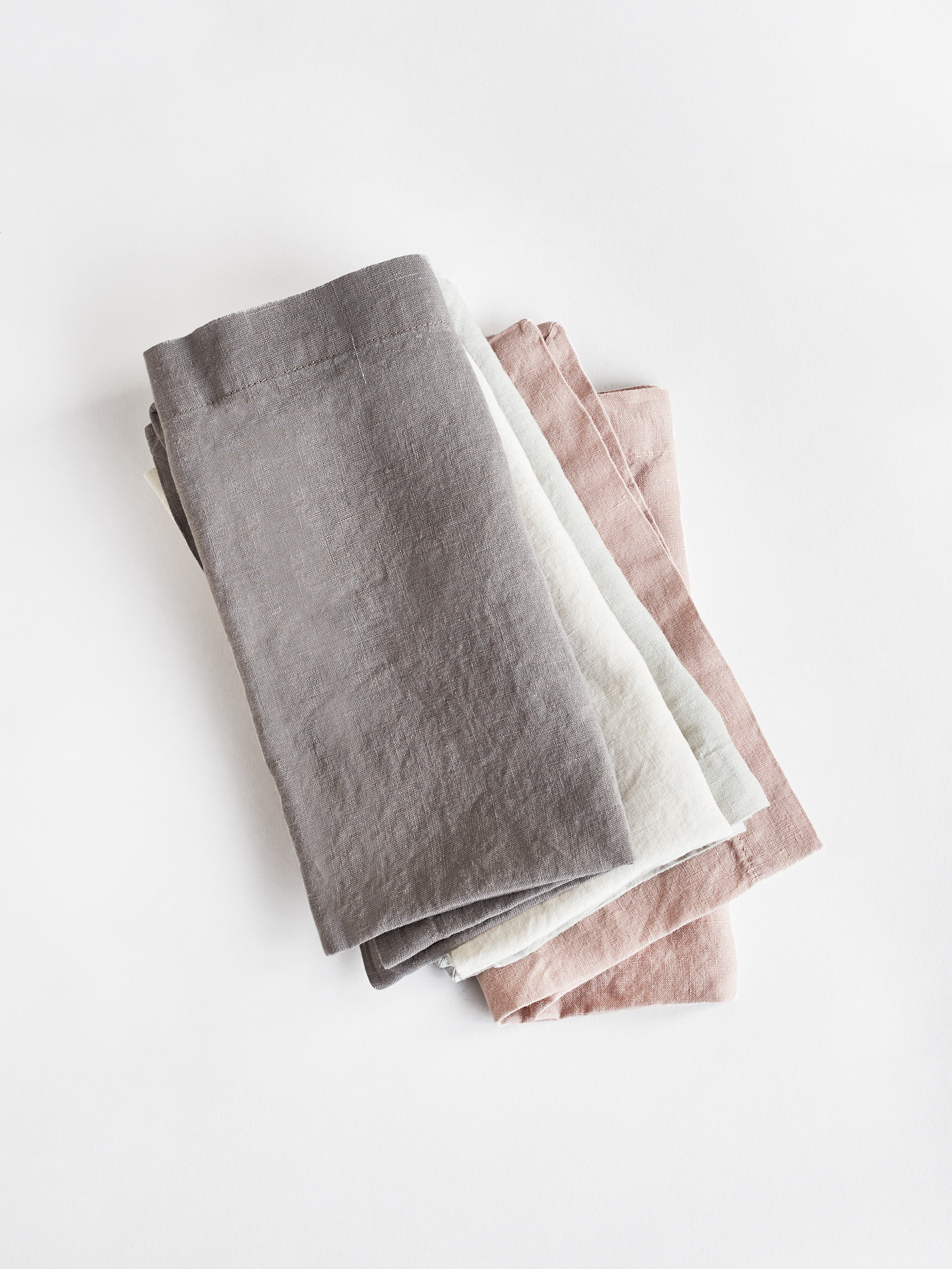 23546 2505f620bd Society Table Cloth Portrait
