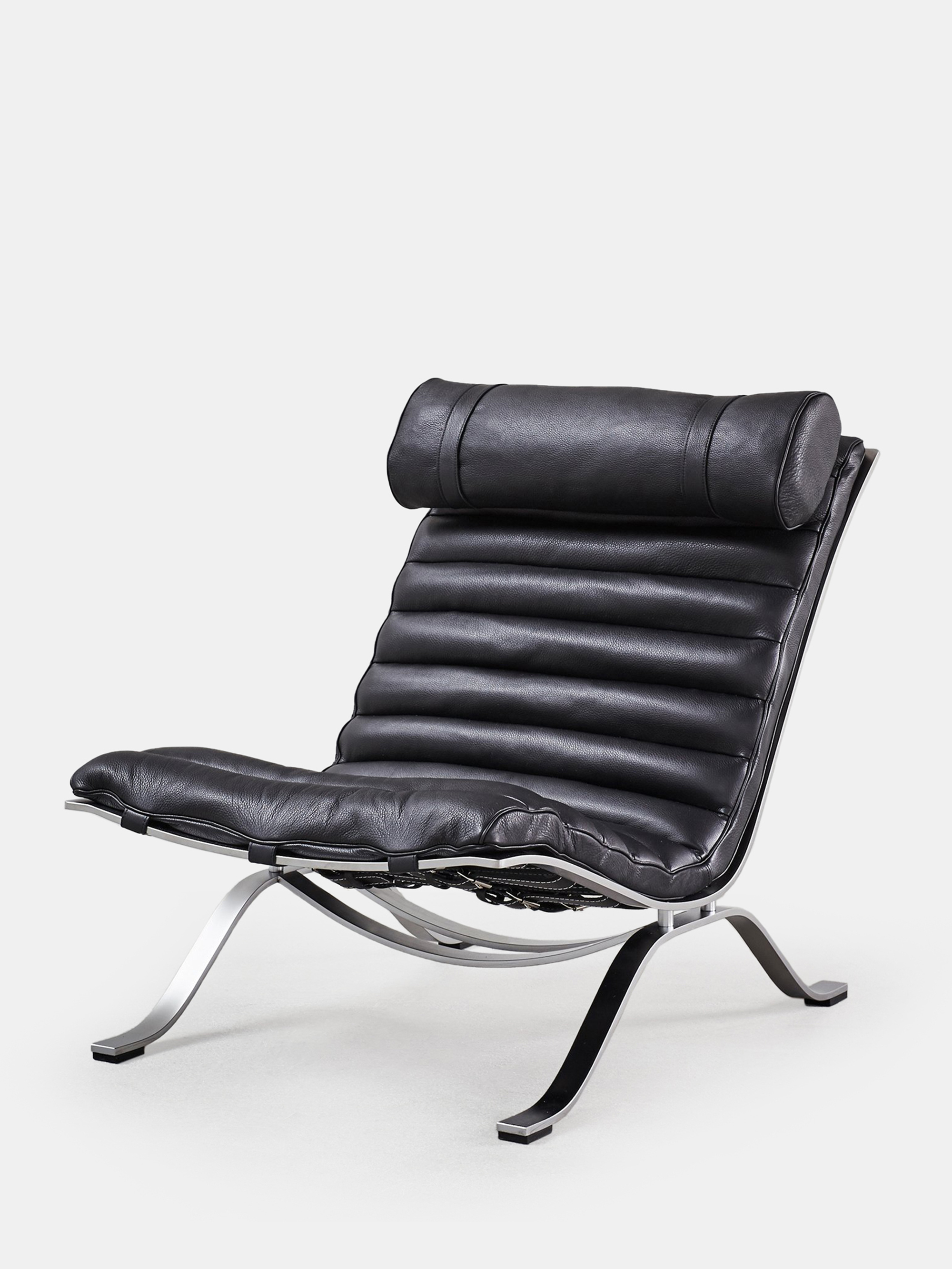 24741 9a4def11ab  Armchair Elmorustical 1 Zoom118592 Portrait