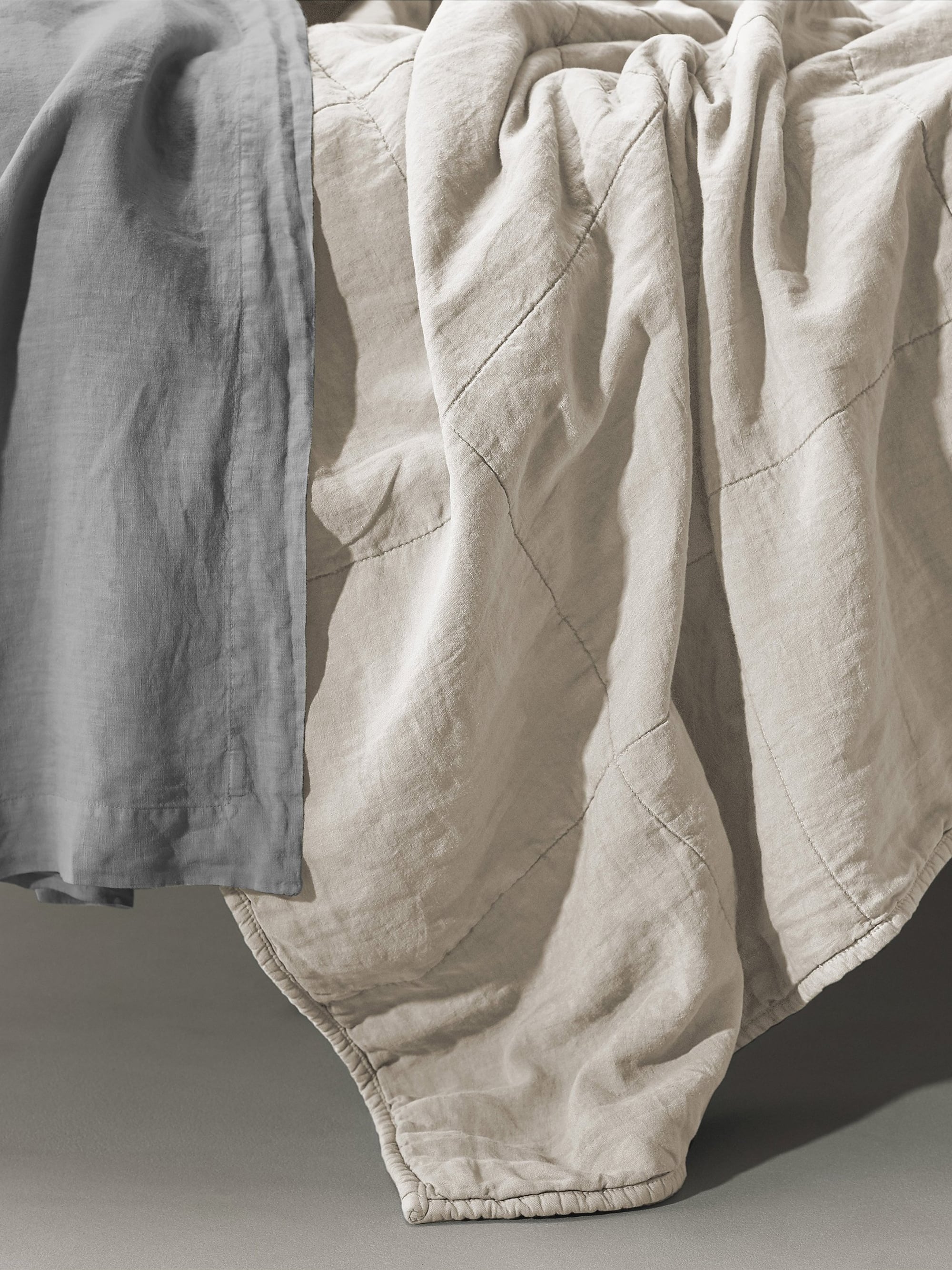 32238 Fc61be6416 Quiltbedcover Society Limonta Rem Trapuntino Letto Marmo Lino 01 9f6be49c 5fd6 441b Be6e 34b45fb018c9 2000x Portrait