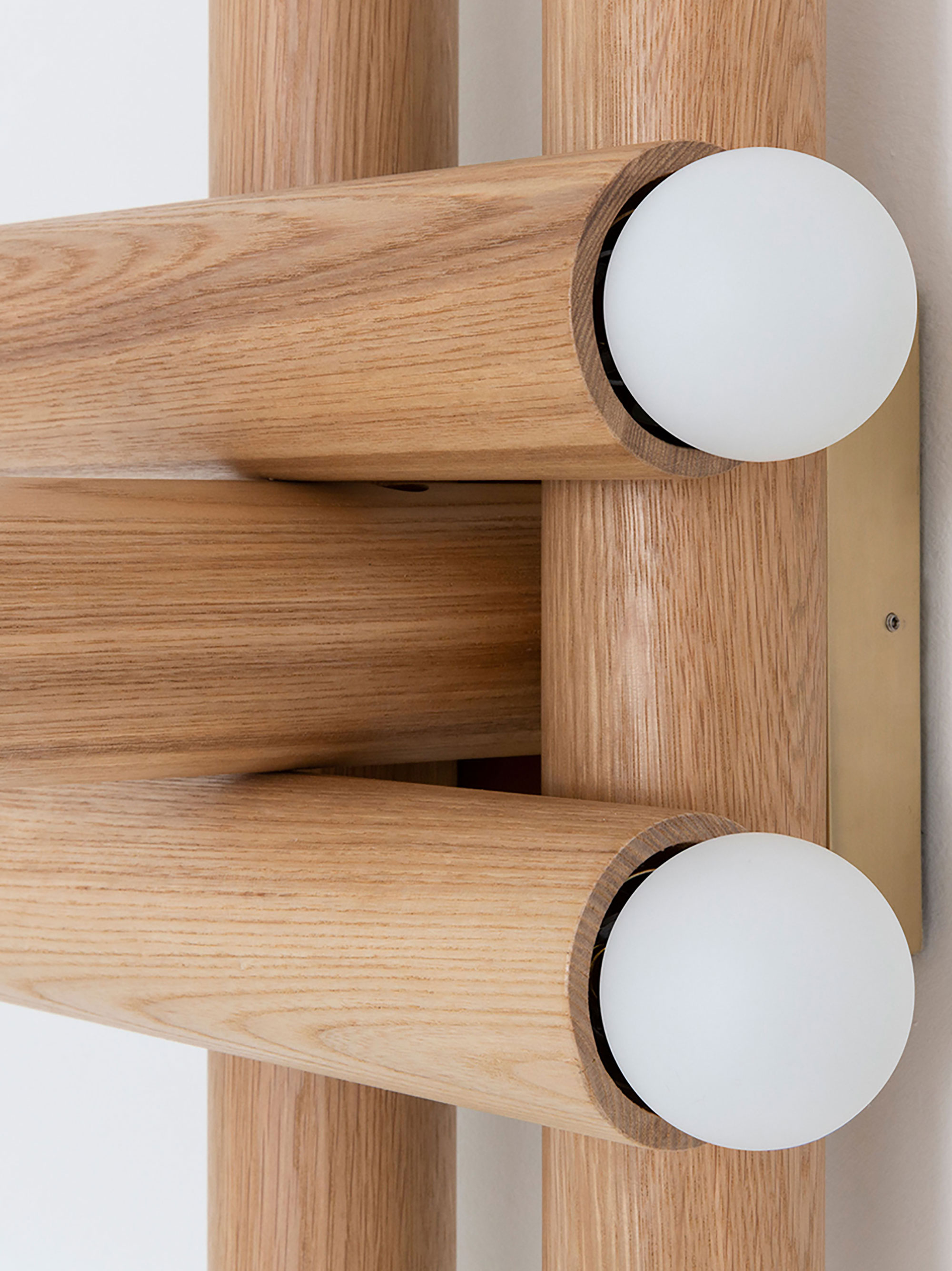 32816 F187457b59 Gallery Sconce 0008 Layer 3 Portrait