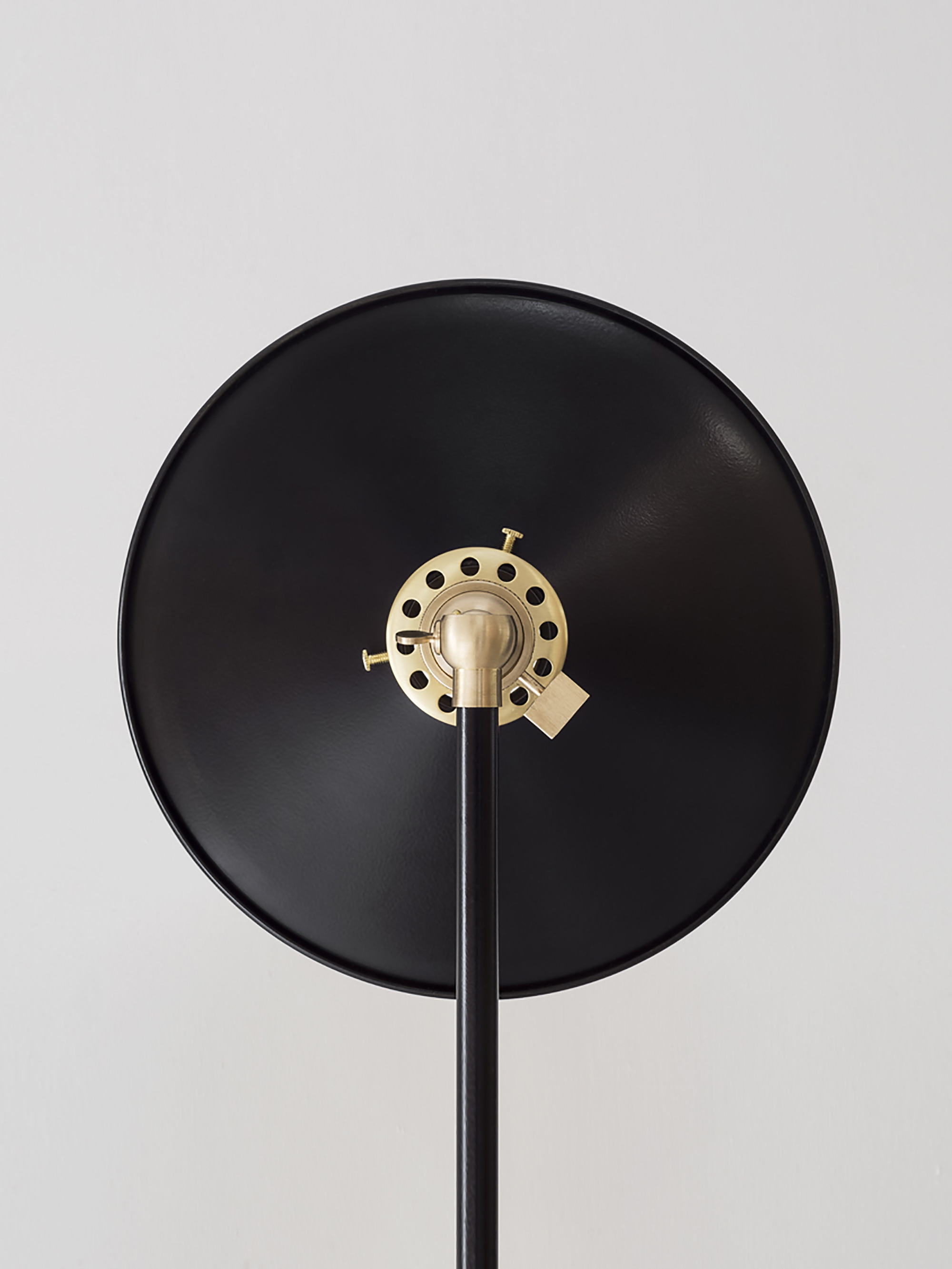 32830 5d13bf9961 Wall Lamp Shade Portrait