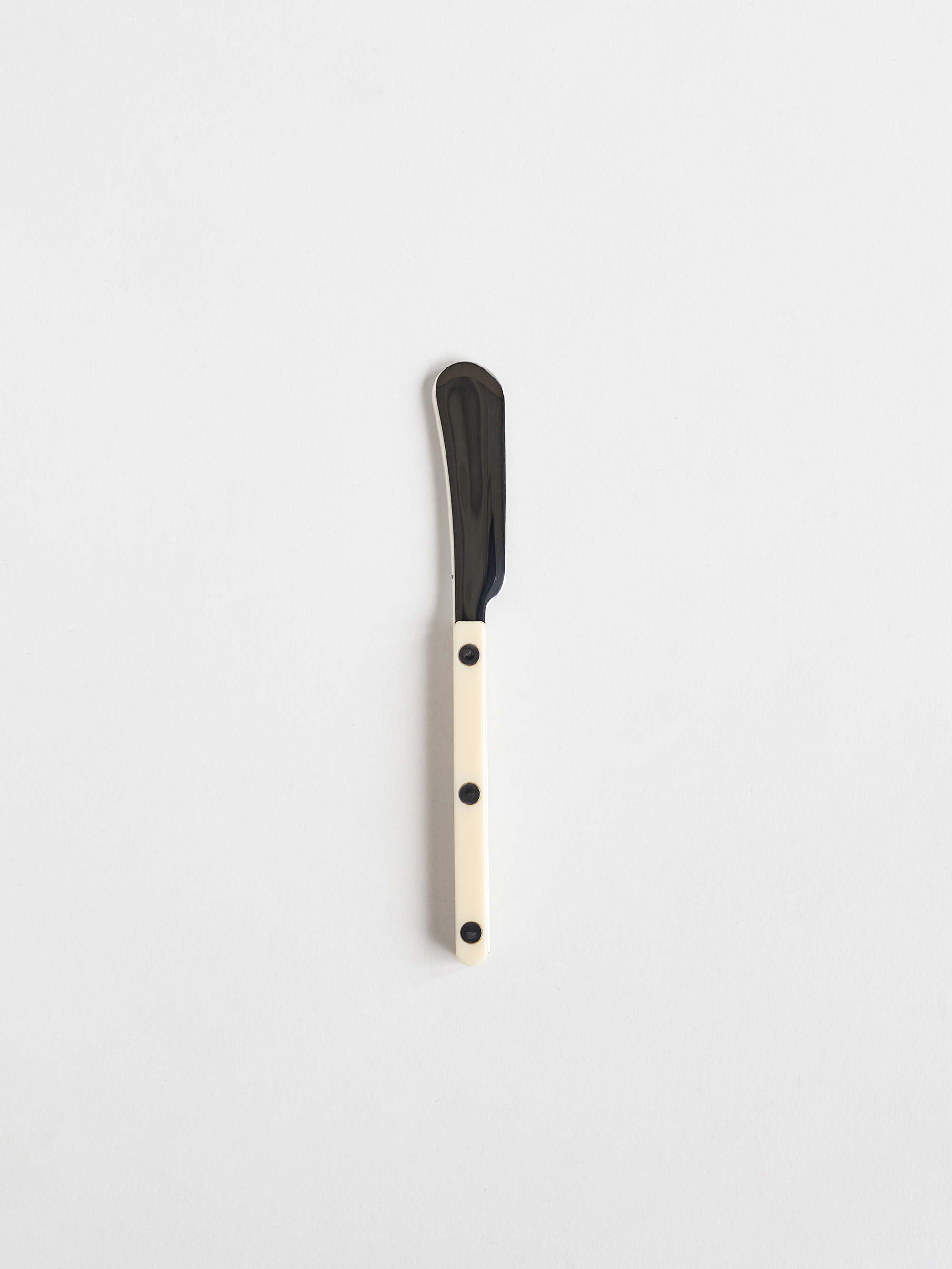 33138 Adb0769081 Bistrot Spreader Shiny Solid Ivory Portrait
