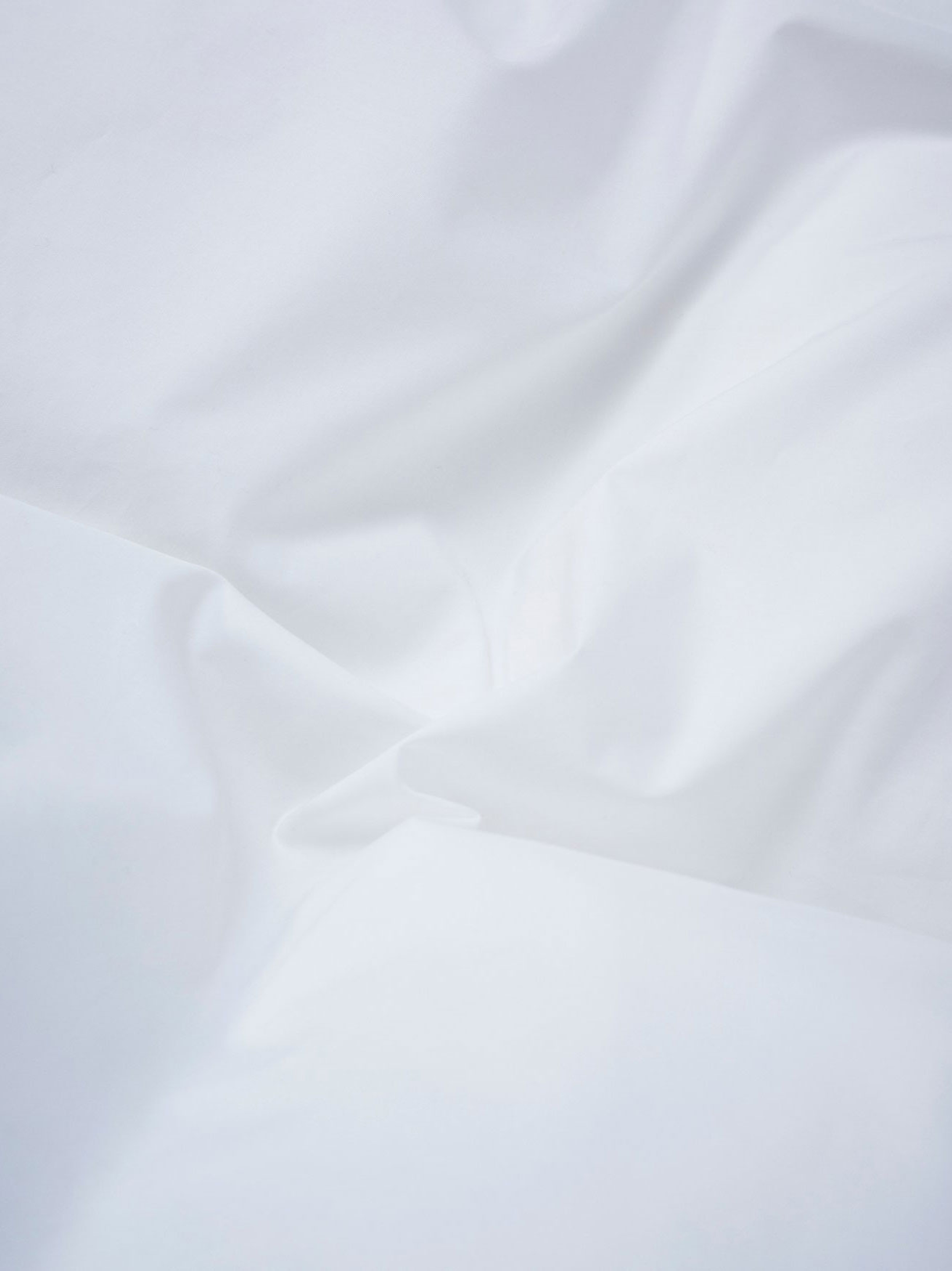 34591 121eebe16a Magniberg Pure Poplin White 050 Lowres 82ead636 3092 45cd 8379 C833501f0c1a 1400xprogressive54800 Portrait