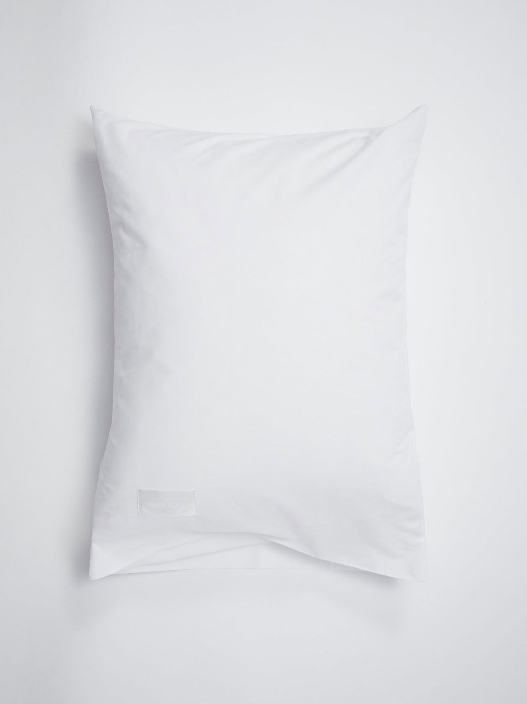 34610 102bfb169a Magniberg Pure Sateen White Pc 006 Lowres 1400xprogressive54701 Portrait