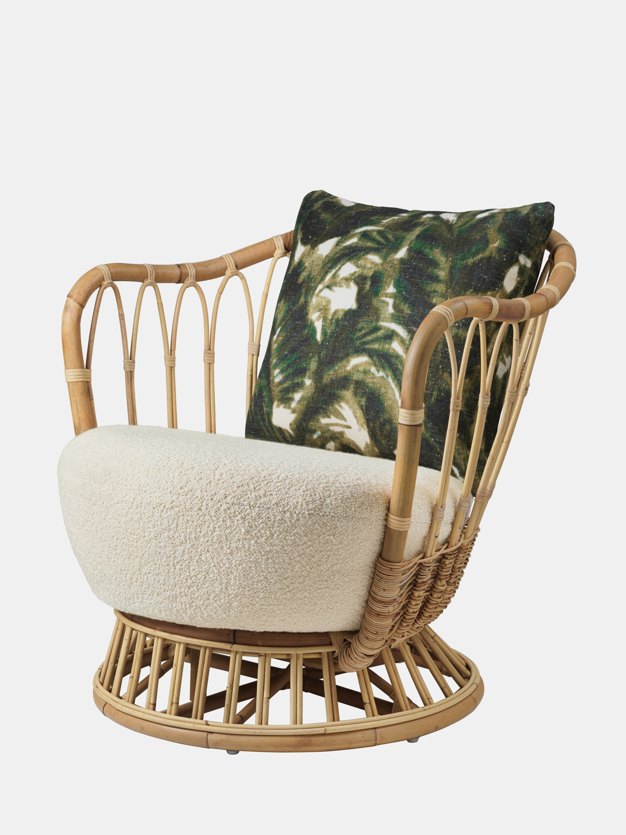 36122 0a0d466c40 36122 7dec391316 Grace Loungechair Dedar Karakorum 001 Cushion Dedar Intotheforest 003 Pricegroup6 Itemnr1007959 8f3q Zoom Portrait