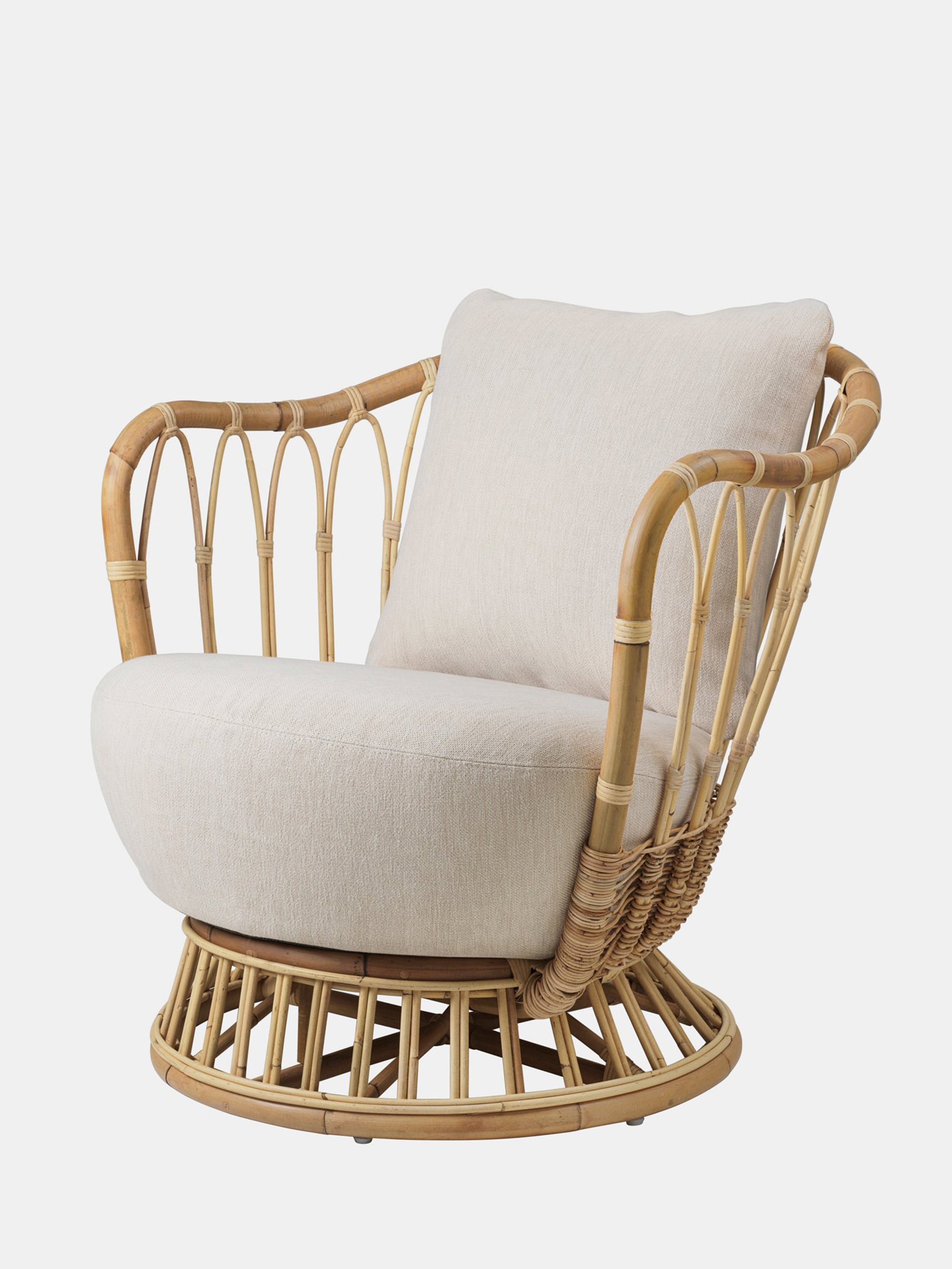 36122 Ef67aaaf26 36122 Db62935092 Grace Loungechair Kvadrat Sahcoclay 011 Cushion Kvadrat Sahcoclay 011 Pricegroup4 Itemnr10079597 F3q Zoom Portrait