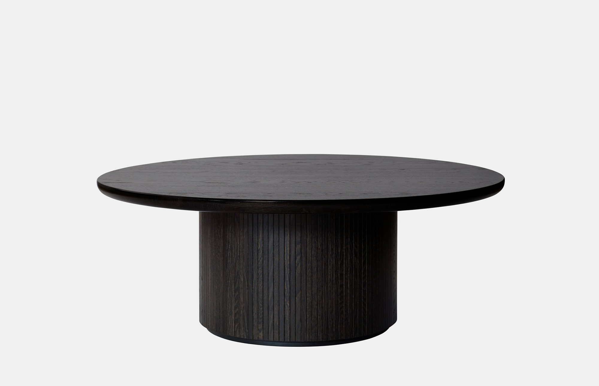 36210 08e5a75d93 36210 08176fc471 Moon Coffeetable Round 120x45 Wood Brown Blackstainedveneeroak Itemnr 10014369 Zoom Portrait