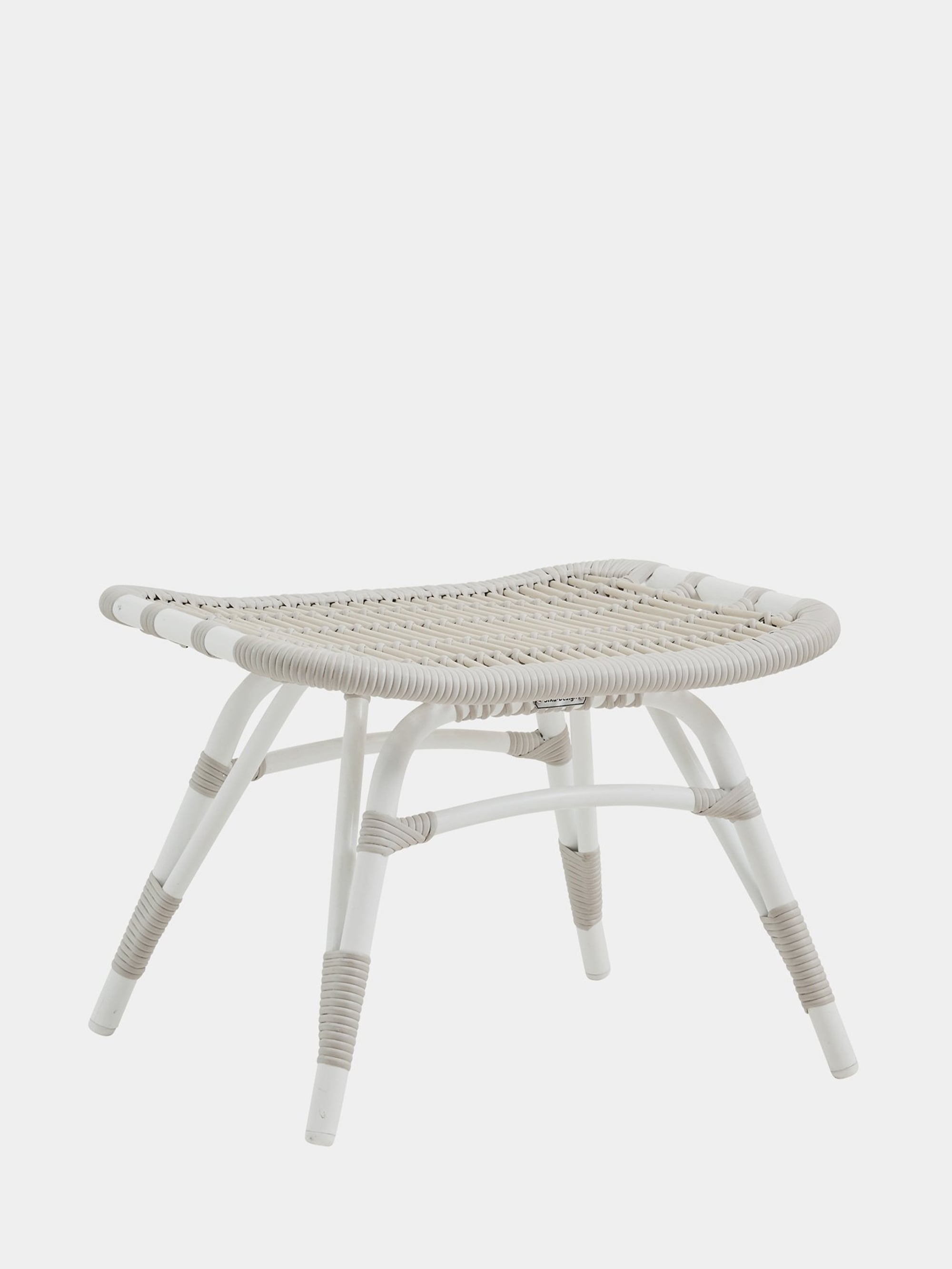 36493 29c129d11d 36493 2f68c159df Sd E184 Do Monet Footstool Zoom Portrait