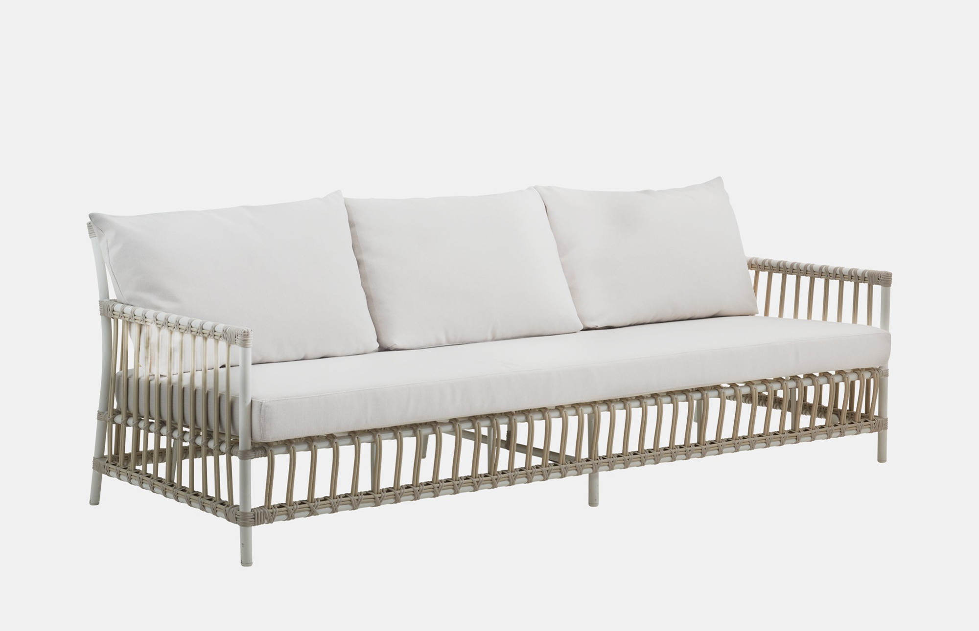 36521 F3379c853a 1o Caroline 3 Seater White Cushion Zoom Portrait