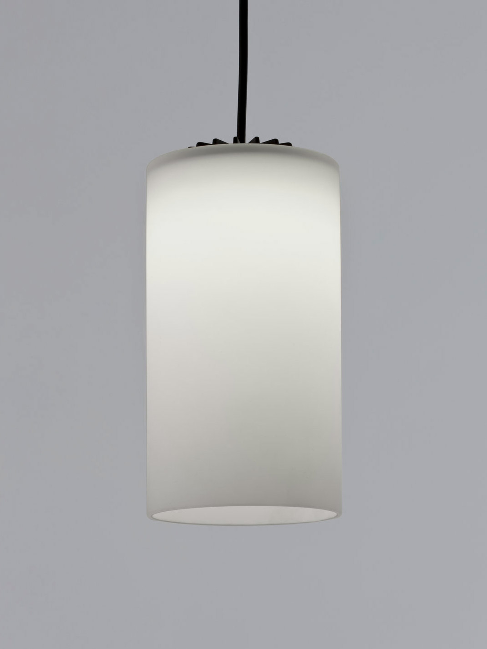38016 B9028689d7 Lamparas De Suspension Cirio Simple Cirio Simple 3918 X1700 Portrait