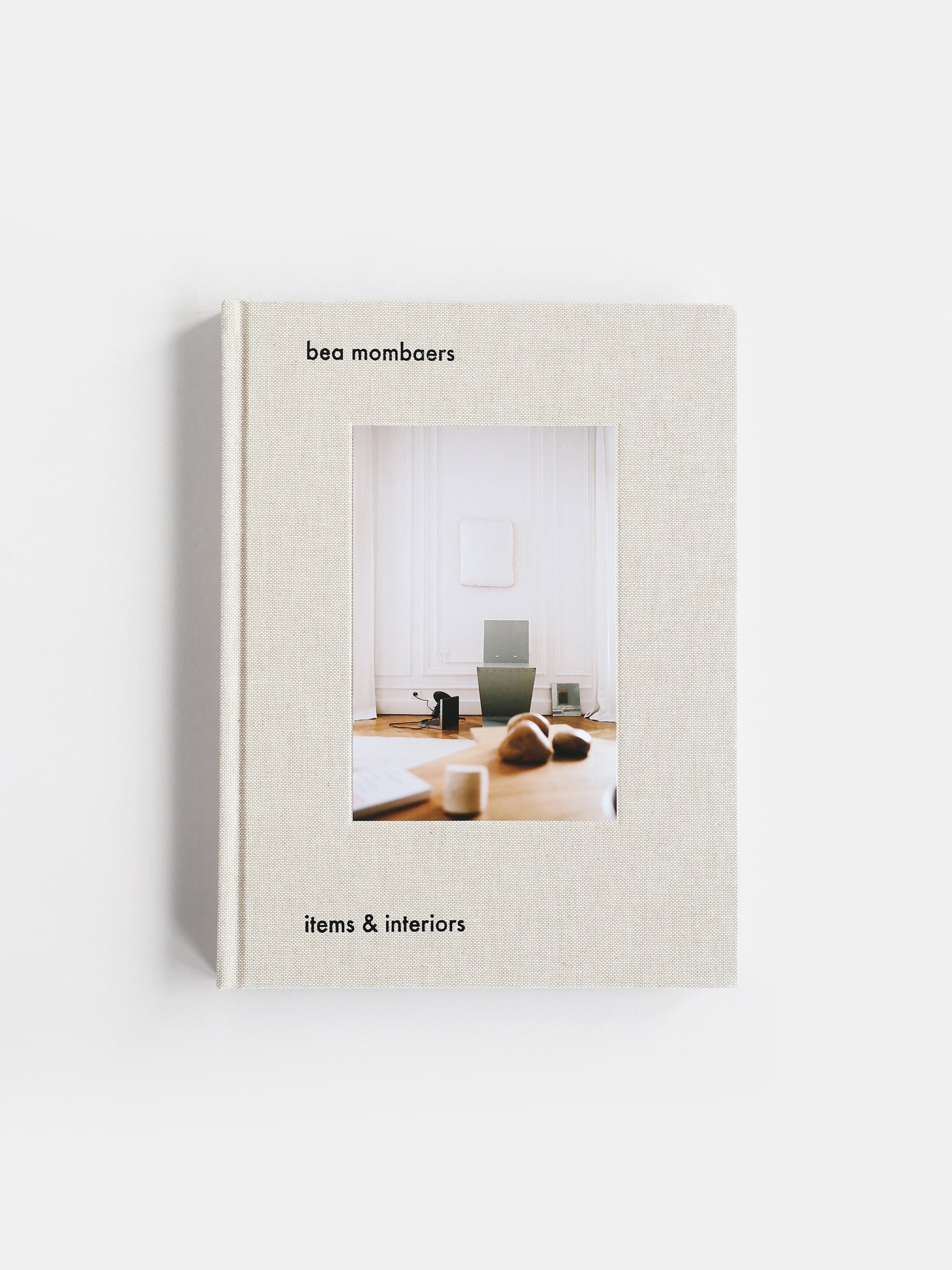 41559 3606a0e636 41559 Ffe6b10406 Bea Mombaers Items And Interiors Zoom Portrait