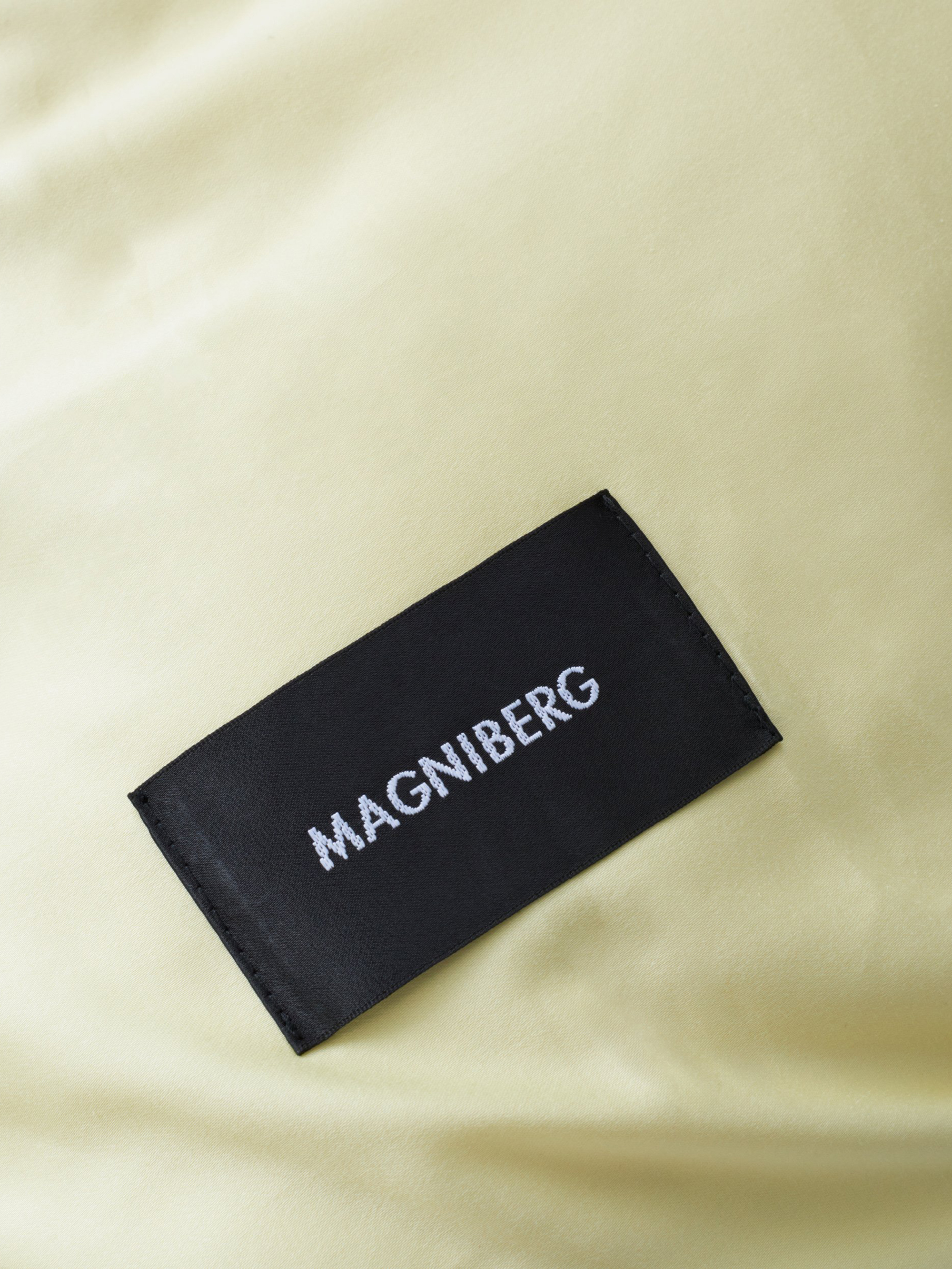 41740 8038b3c210 Magniberg Duvet Pure Sateen Lemonade 0884 2200xprogressive 176121 Portrait