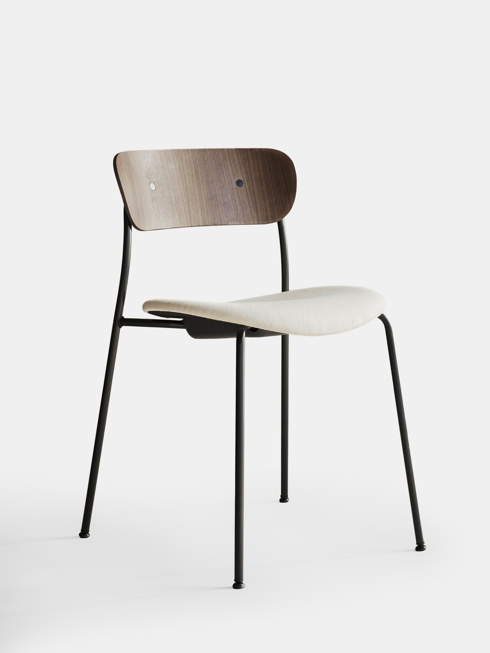 43703 4fa63ab151 Pavilion Av3 Chair 4 Zoom Original Portrait