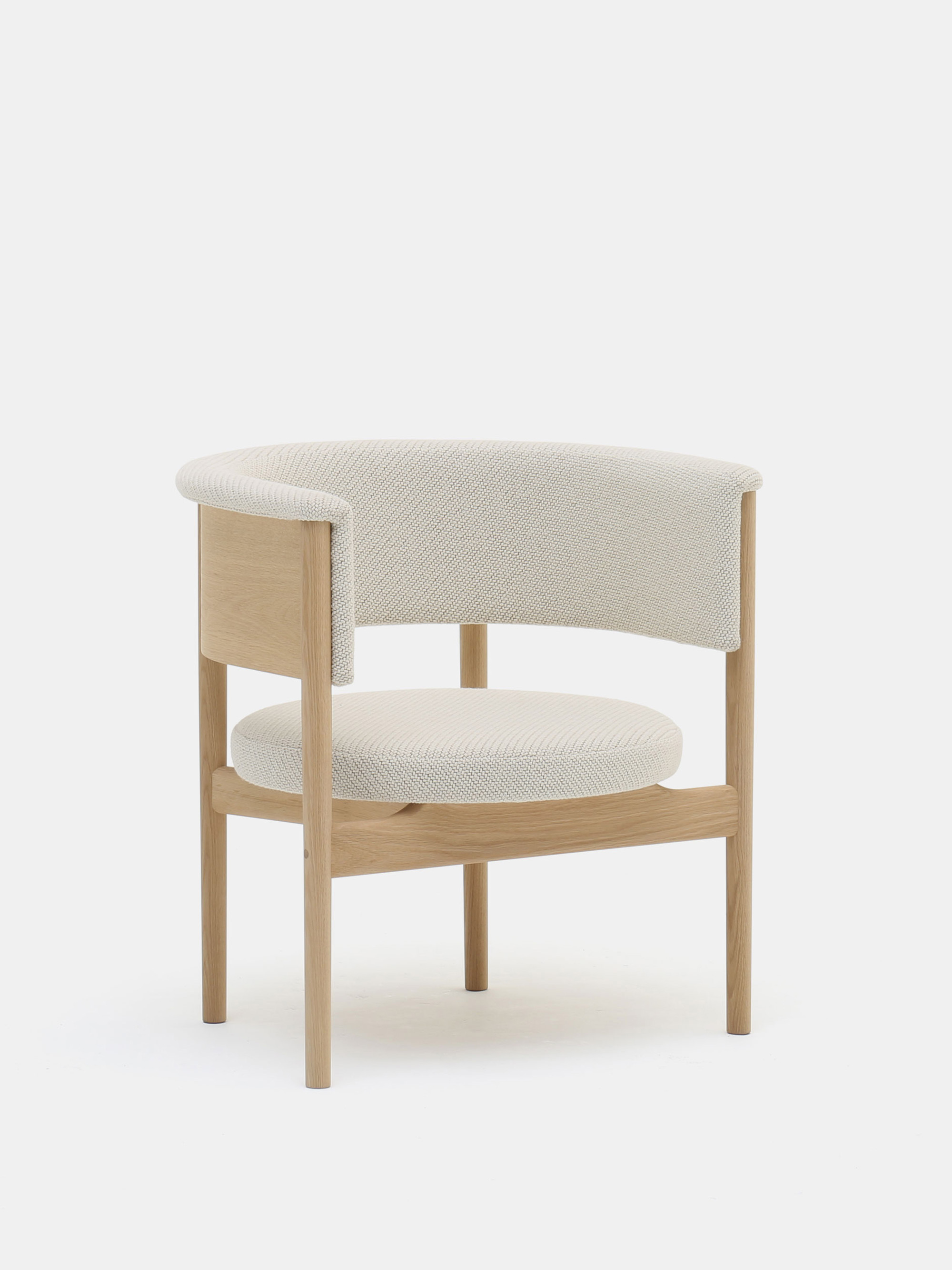 45840 4bd5ff9833 N Cc01 Armchair Side Portrait