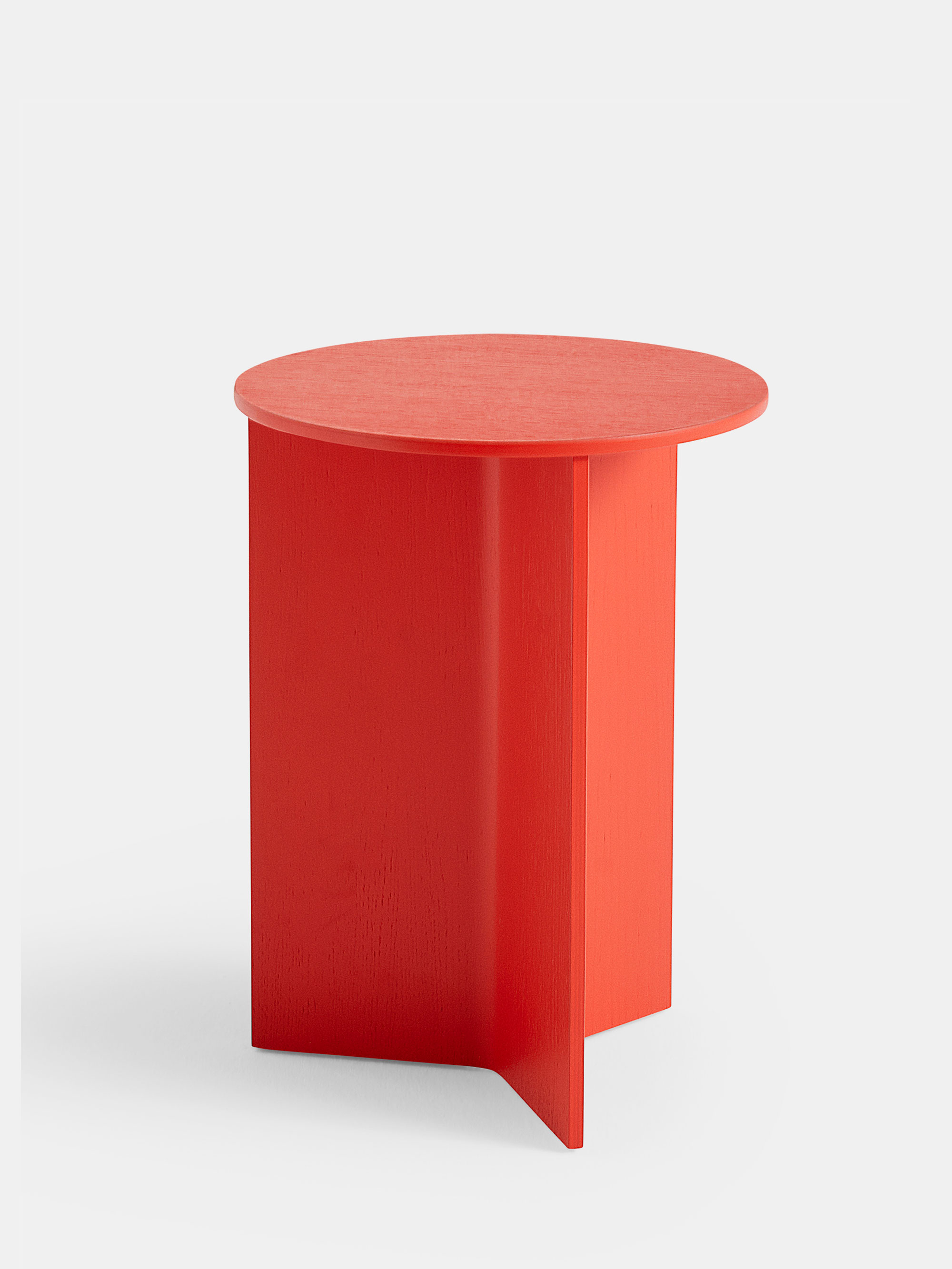 47301 C02e9d8442 Slit Table Wood Round High Red Portrait