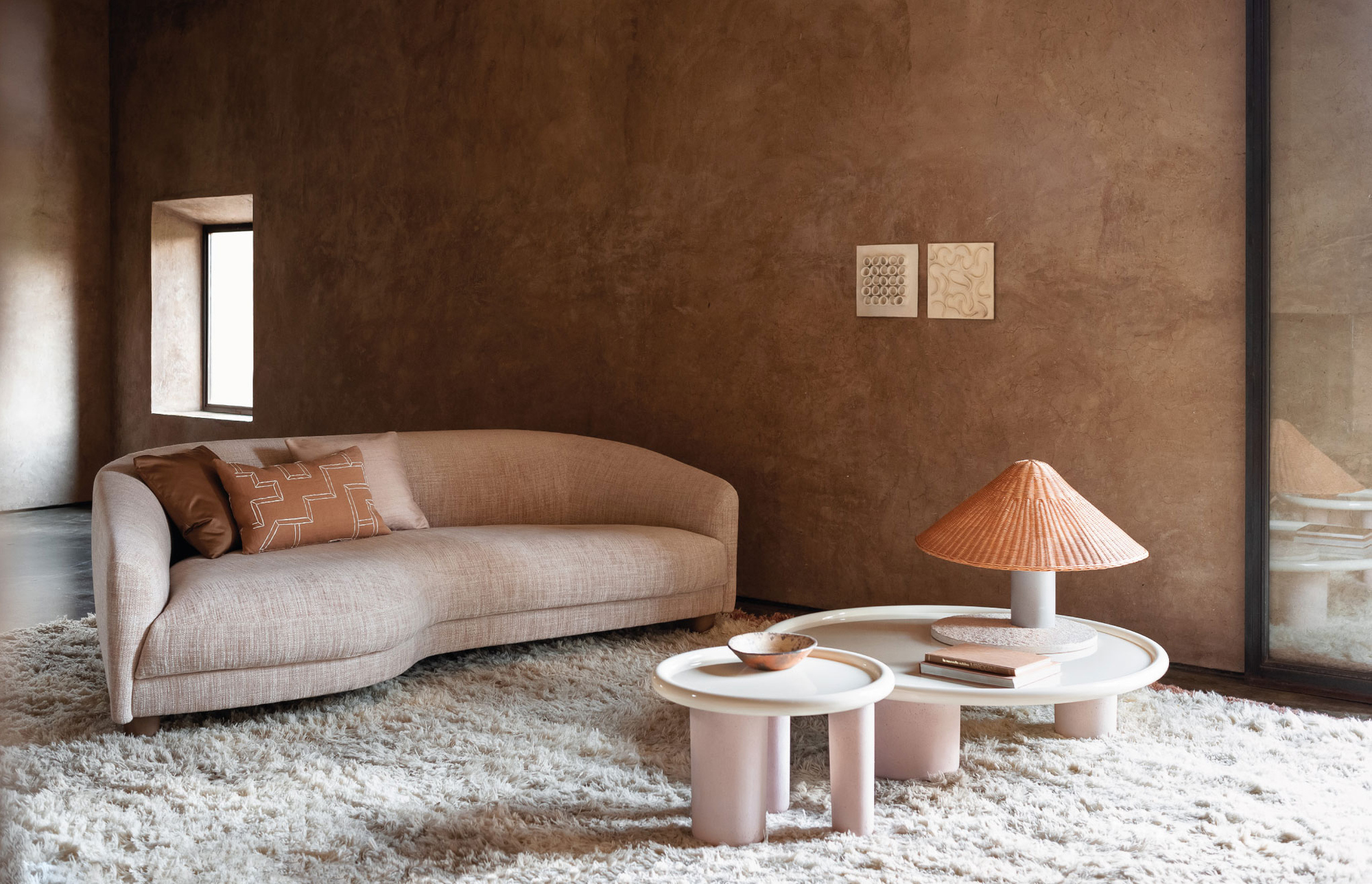 52043 Ae1f5e8191 Tacchini Romanuvola Sofa Catalogue2023 1 Portrait