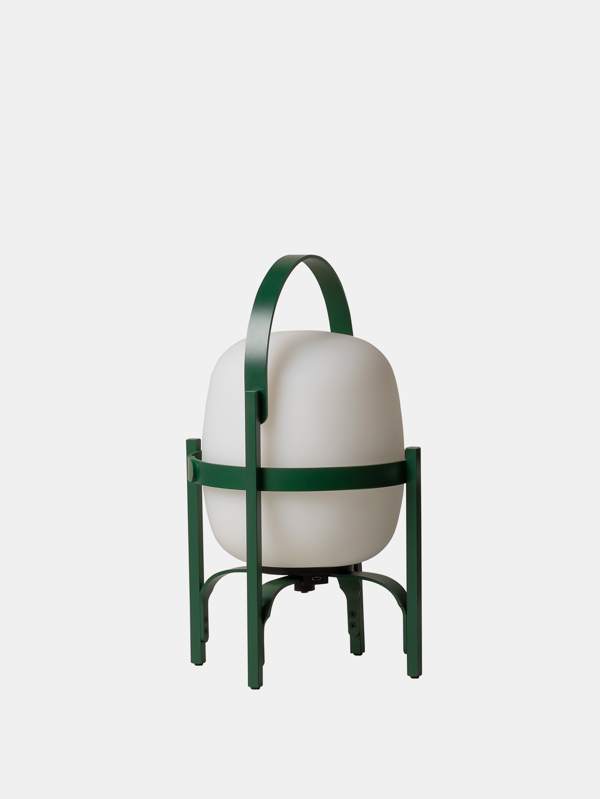 52673 E5dd377452 Alubat English Green Portrait