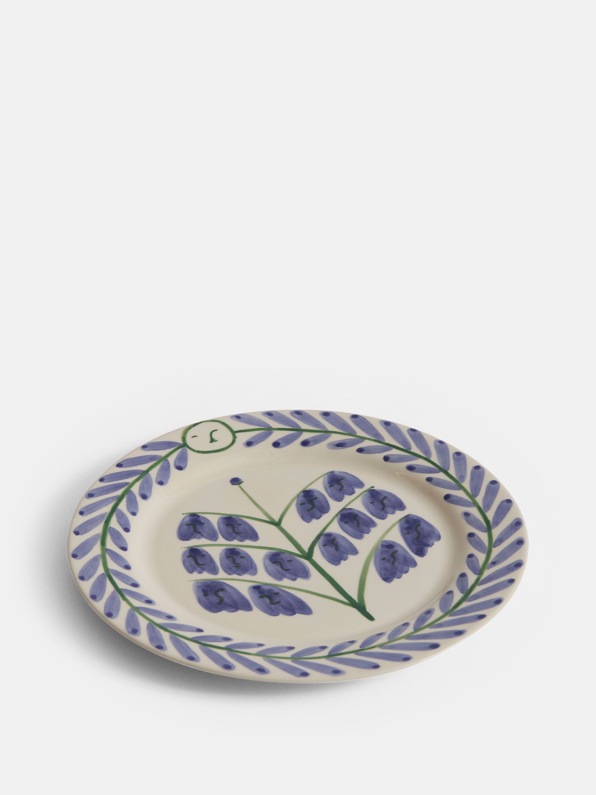 58600 22310fd8f6 Hay La Pittura Plate Oe24 Bluebells Portrait