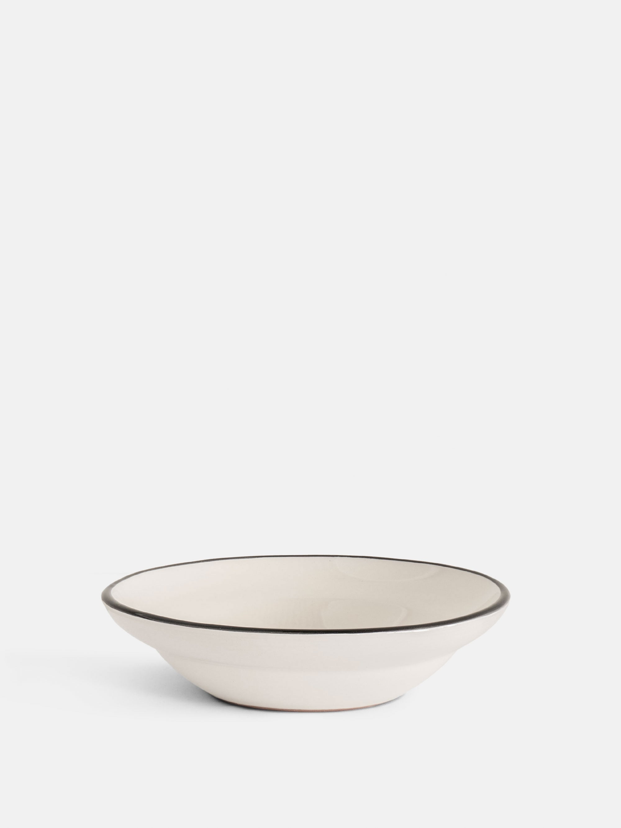 60641 3fc180943b 59899 4db79df565 Artilleriet Ateliers The Line Breakfast Bowl Black Border Shift Original Portrait