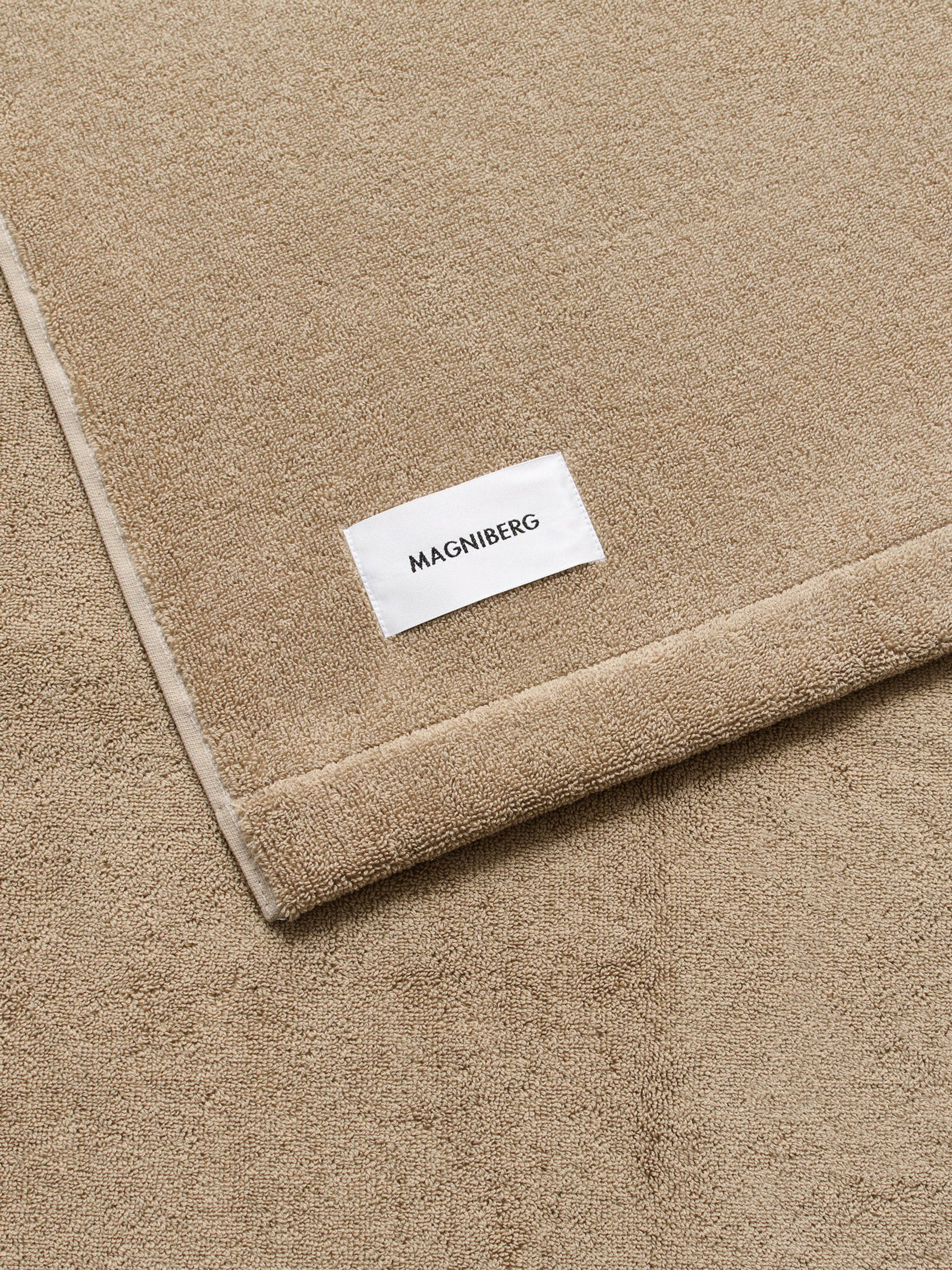 61239 4f111e92b9 Gelato Bath Towel Sheet Cone Beige 004 E80b45d0 D53d 44d3 95ae 1fe63c23ba56 1800x137413 Portrait