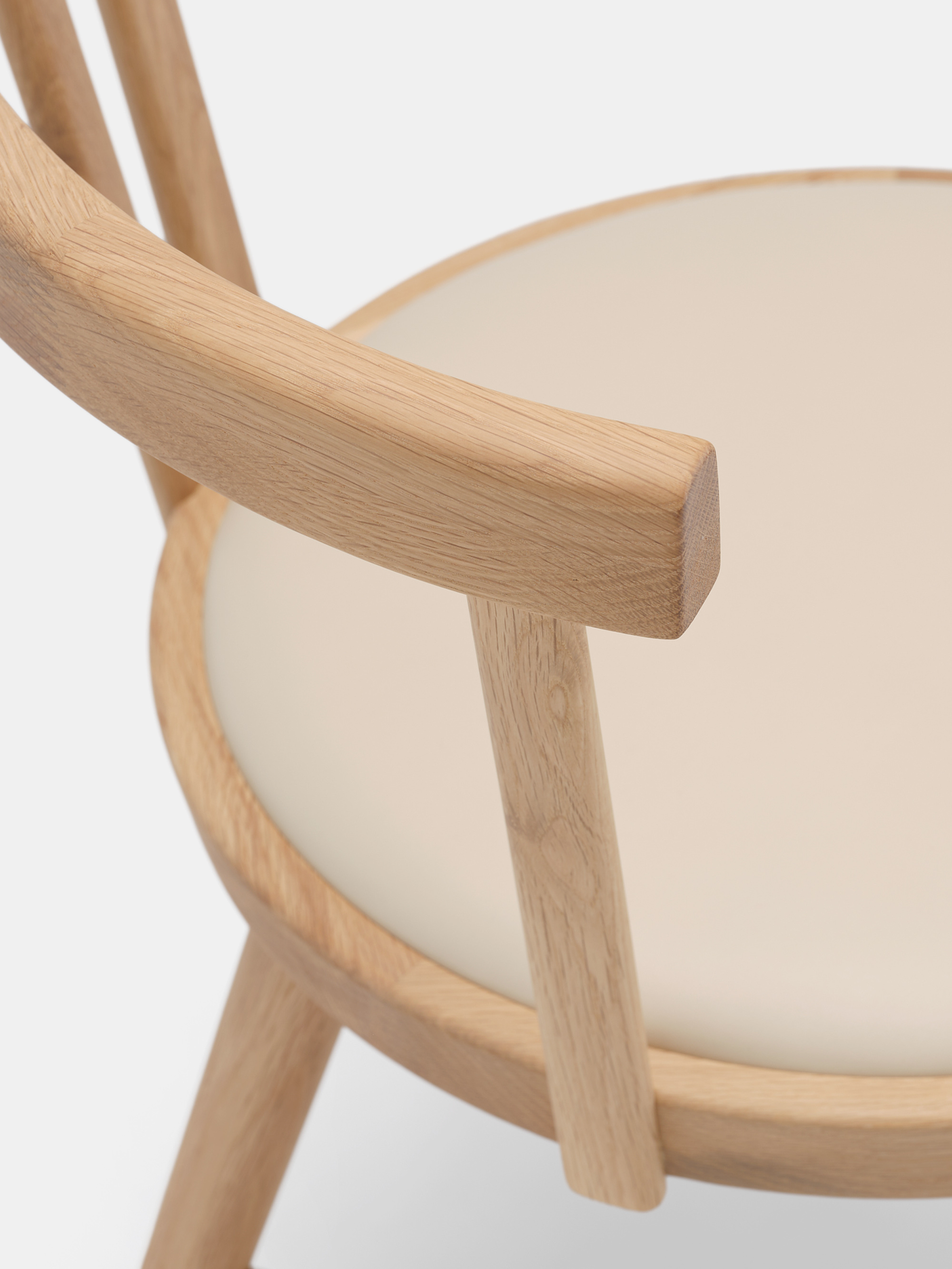 61735 E80bc3e222 N Dc06 Dining Chair Portrait
