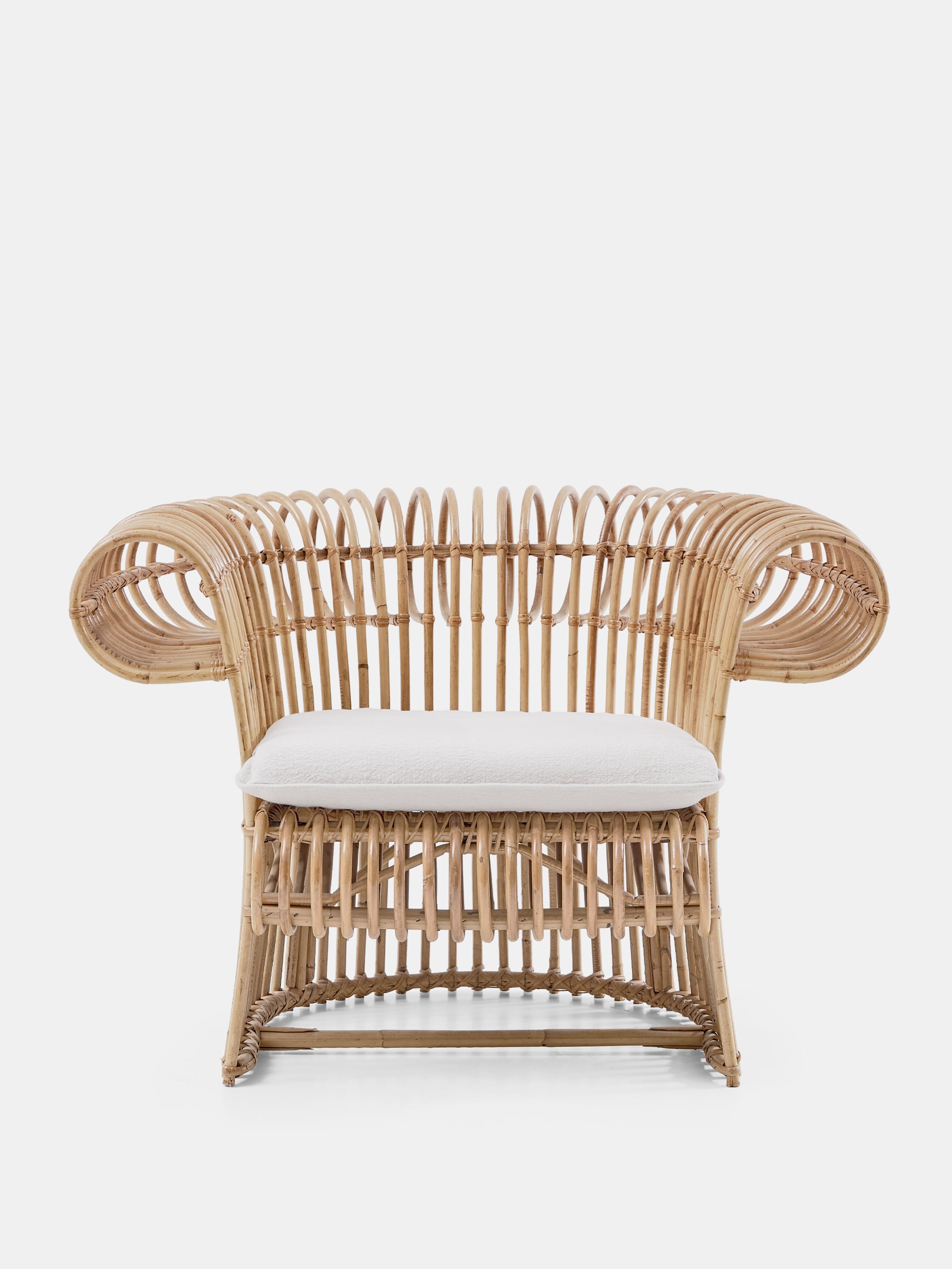 61822 Fc51a96f9f R 513 Indoor Armchair 1 Portrait