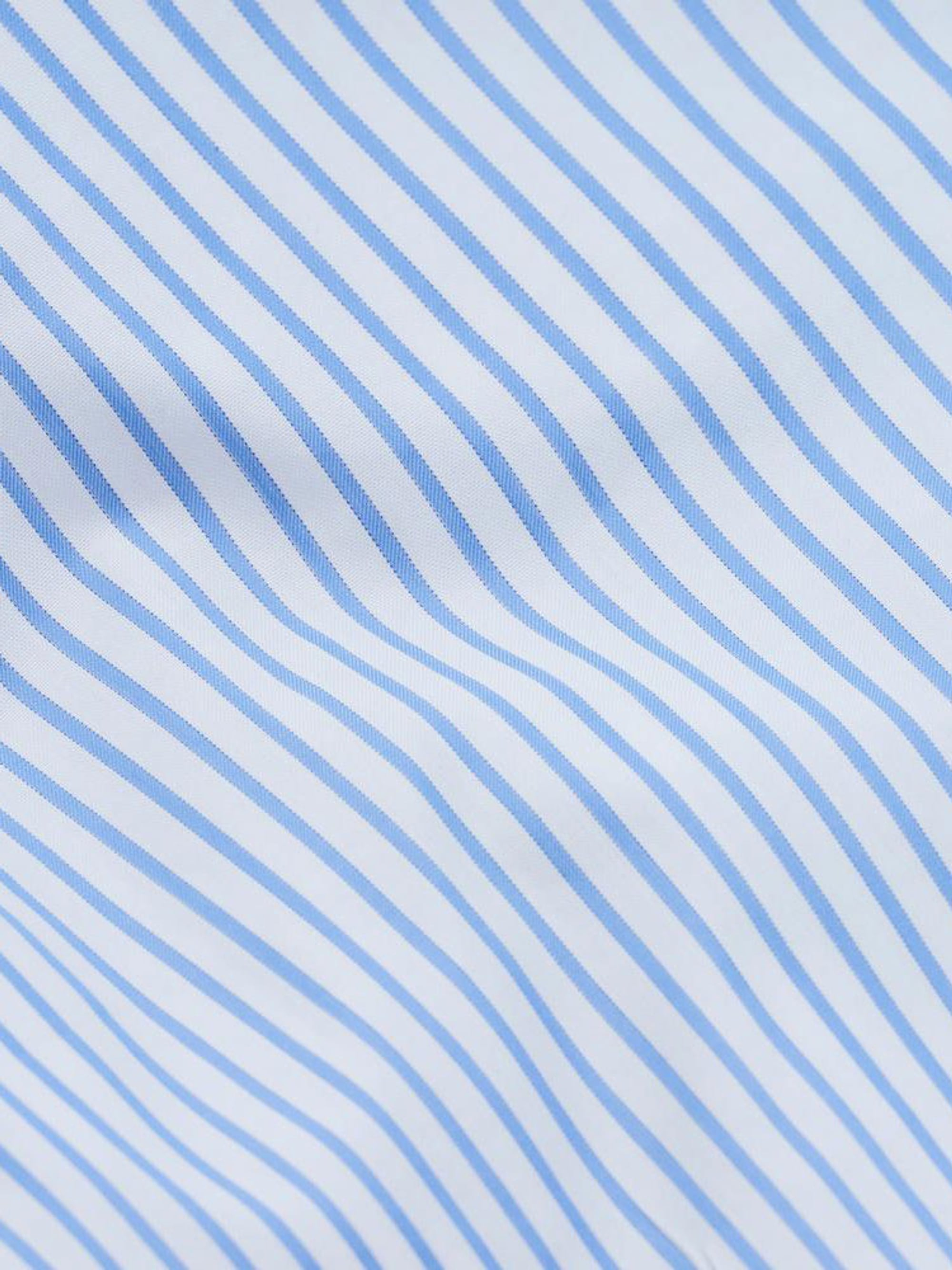61904 6ce8003019 34577 C8eb910059 Magniberg Wallstreet Oxford Stripe White 060 Lowres 45a0afd6 53fd 46ca 8069 92f8526a0bd3 800xprogressive54707 Zoom139039 Portrait