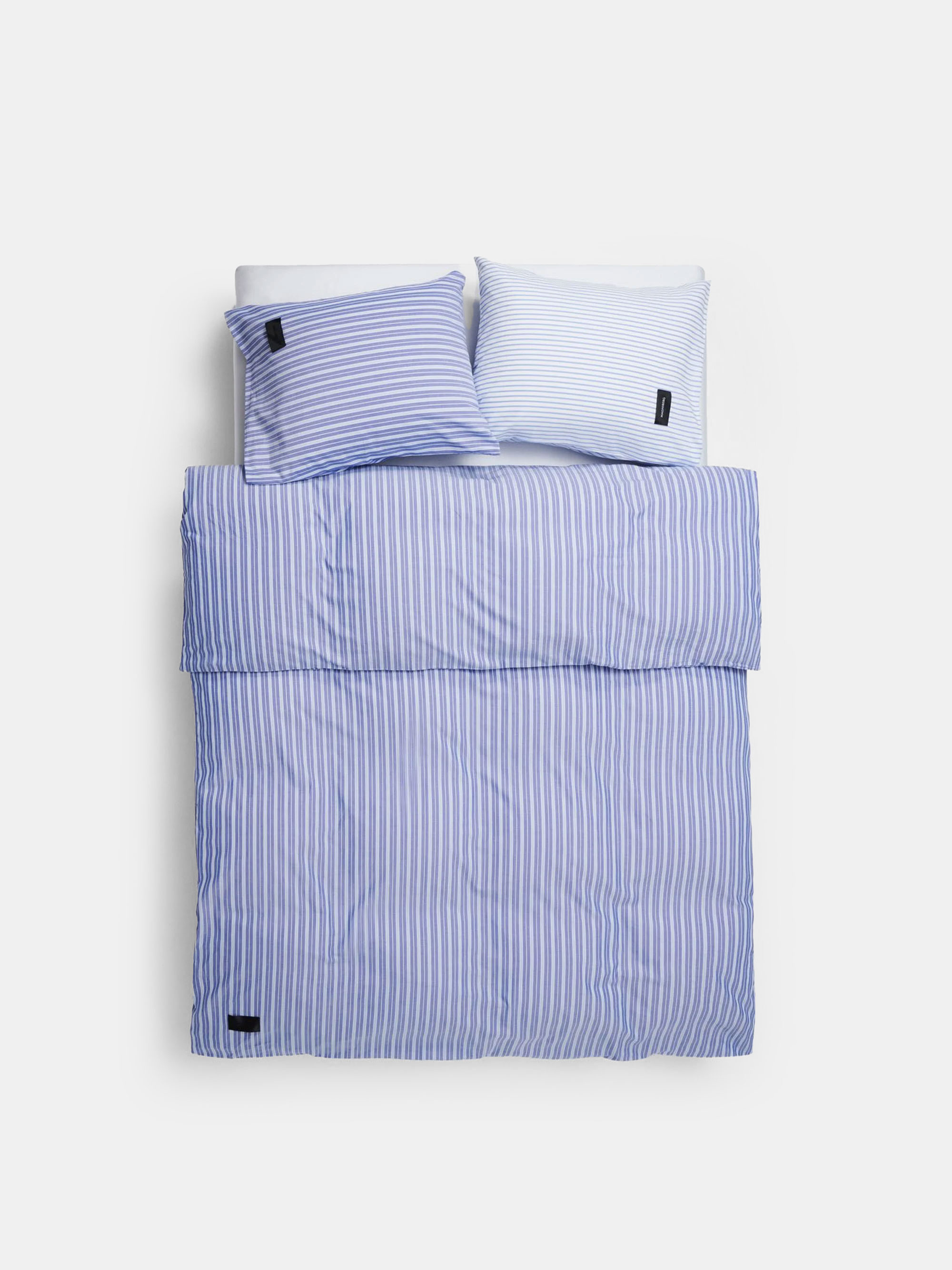 61910 730cf114ae 34575 12c17d980e 34575 B03c69c86e Magniberg Wallstreet Oxford Stripe Medium Blue 037 Lowres 91677a18 C27c 455f 9a53 53c4edda00b1 1400xprogressive54758 Zoom Original Portrait