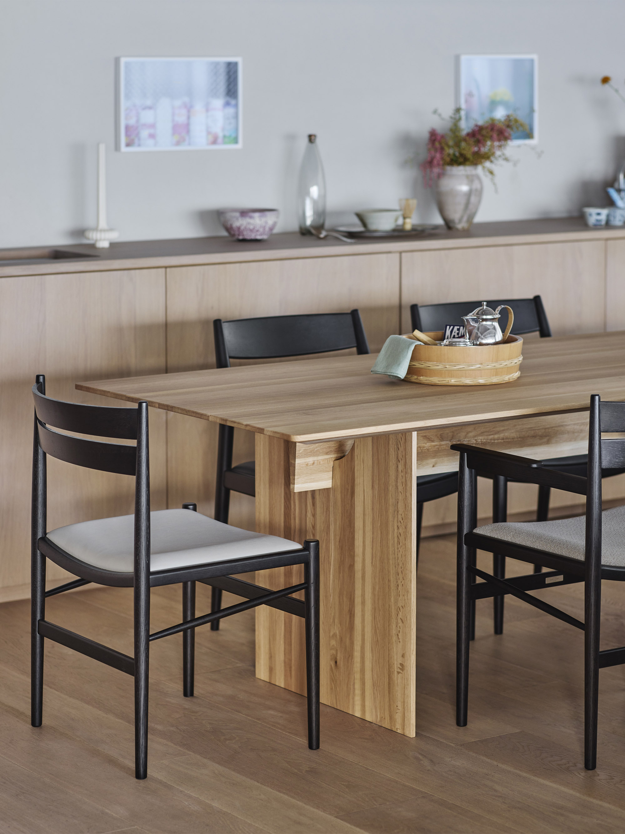61931 0fc2aa0745 N Dc04 Dining Chair In Situ Portrait