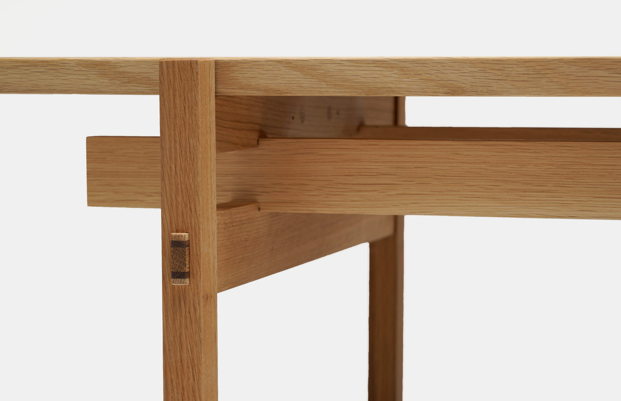 61941 9838ef712c N Ct03 Coffee Table In Detail 2 Portrait