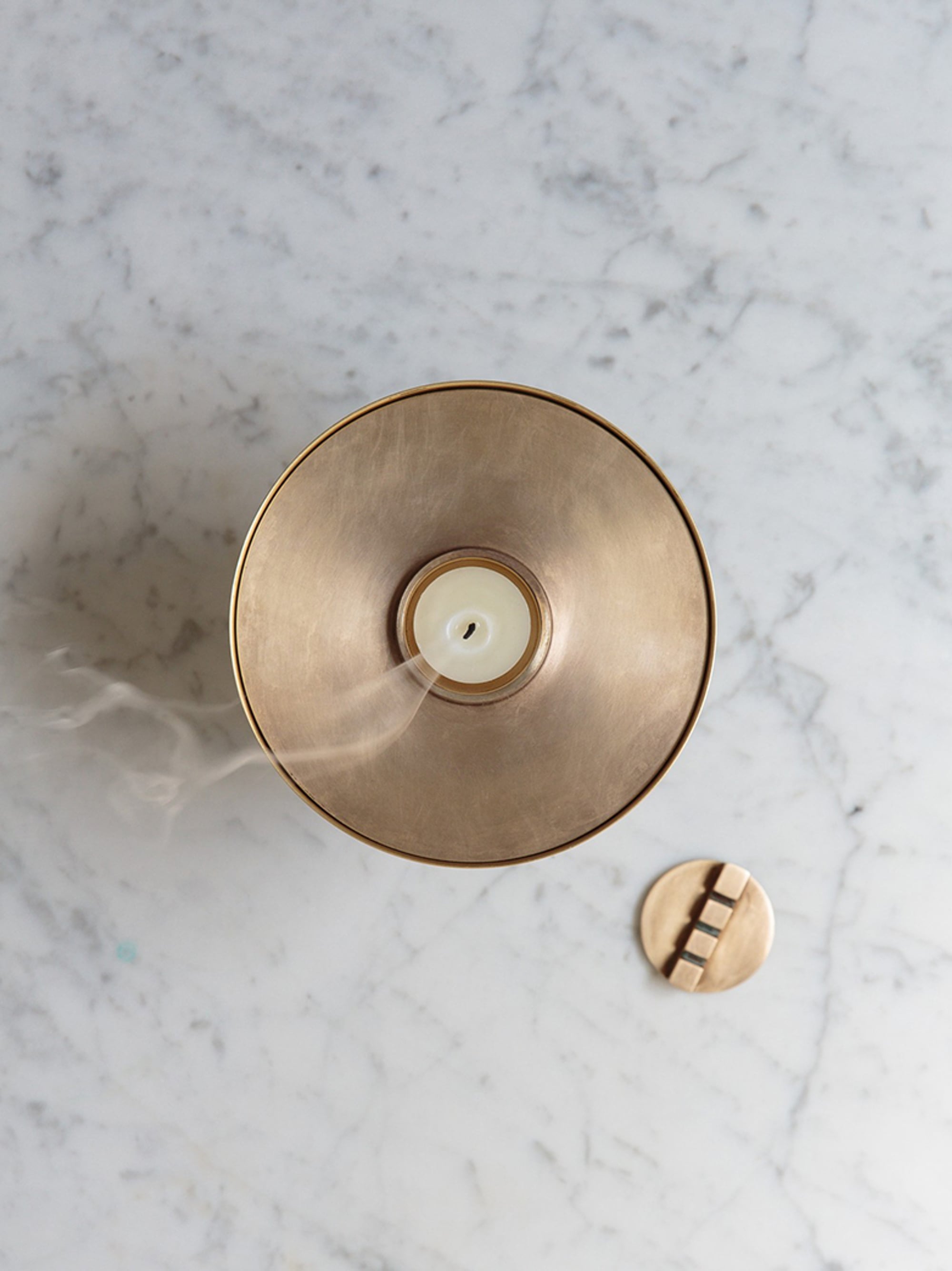 9769 13b15b9ece Acen Apparatus Studio Censer From Above With Candle 1800x1800 Portrait